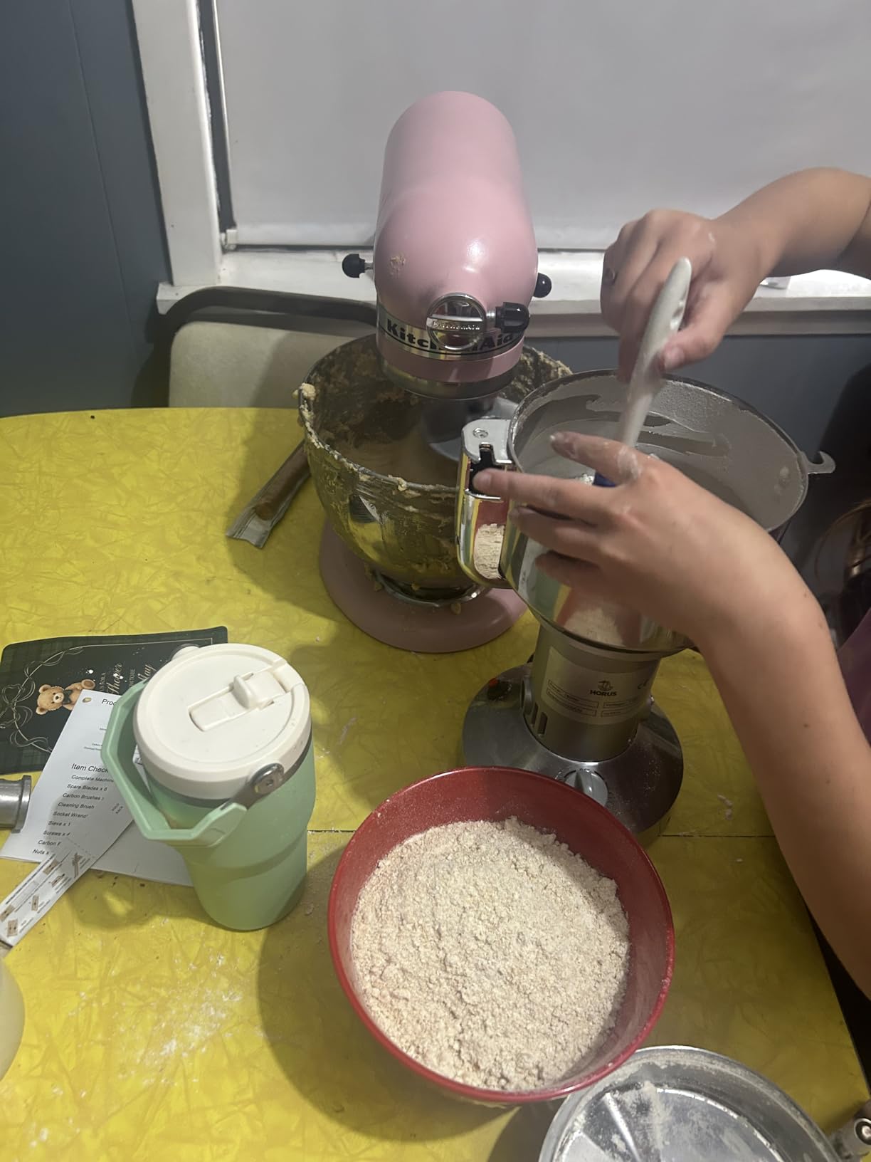 Electric Grain Mill 750g, Flour Grinder Mill Stainless Steel for Home, Counter Grain Grinder for Wheat Berry, Rice, Corn, Herbs, Spices customer photo 3