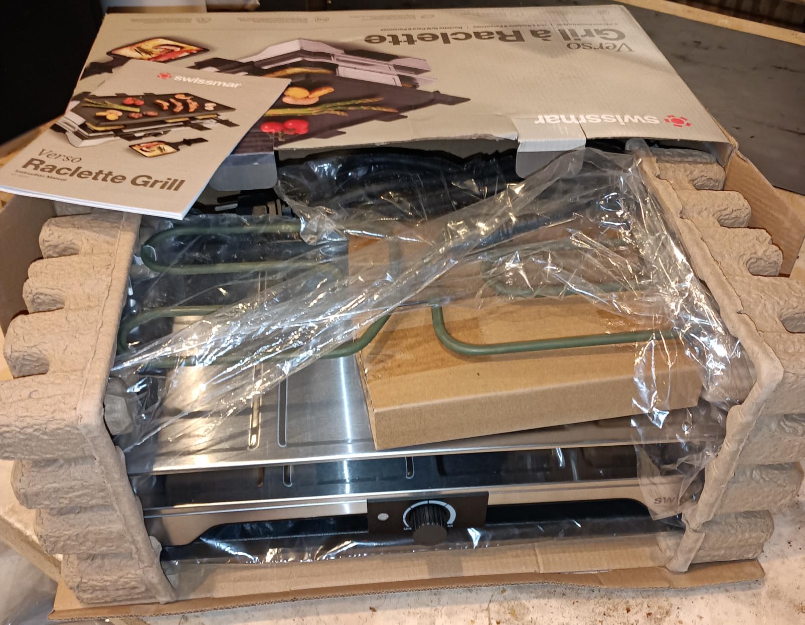 Swissmar Verso Indoor & Outdoor Raclette Grill with Cast Iron Reversible Griddle / Grill Top - 1700W Electric Raclette Set with PFAS-Free Nonstick Dishes, Variable Heat Control, 8-Person customer photo 1