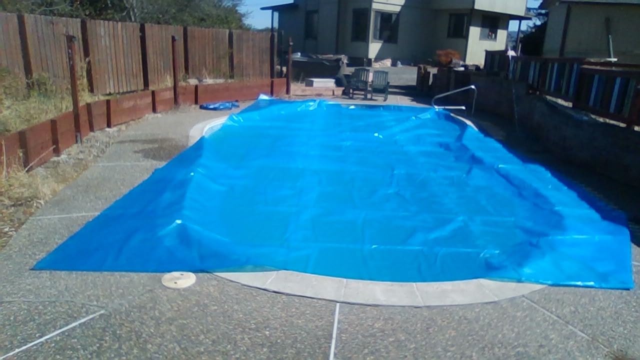 Goplus Solar Pool Cover, 12 x 24 FT Solar Blanket 12 Mil with Carrying Bag for In-Ground and Above-Ground Swimming Pools, Rectangle Hot Tub SPA Thermal Blanket, Blue Bubble customer photo 2