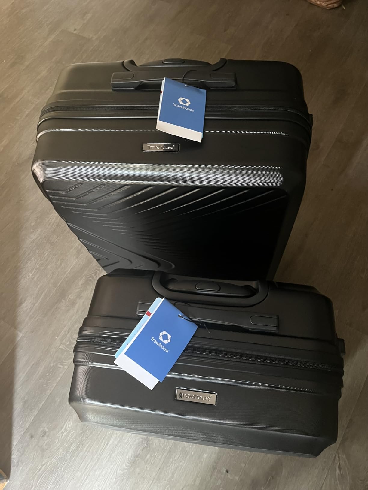 4 Piece Luggage Set, Lightweight Hardside Suitcase Set with Spinner Wheels and TSA Lock, Hardshell Carry On and Checked Travel Luggage Sets (16/20/24/28) customer photo 1