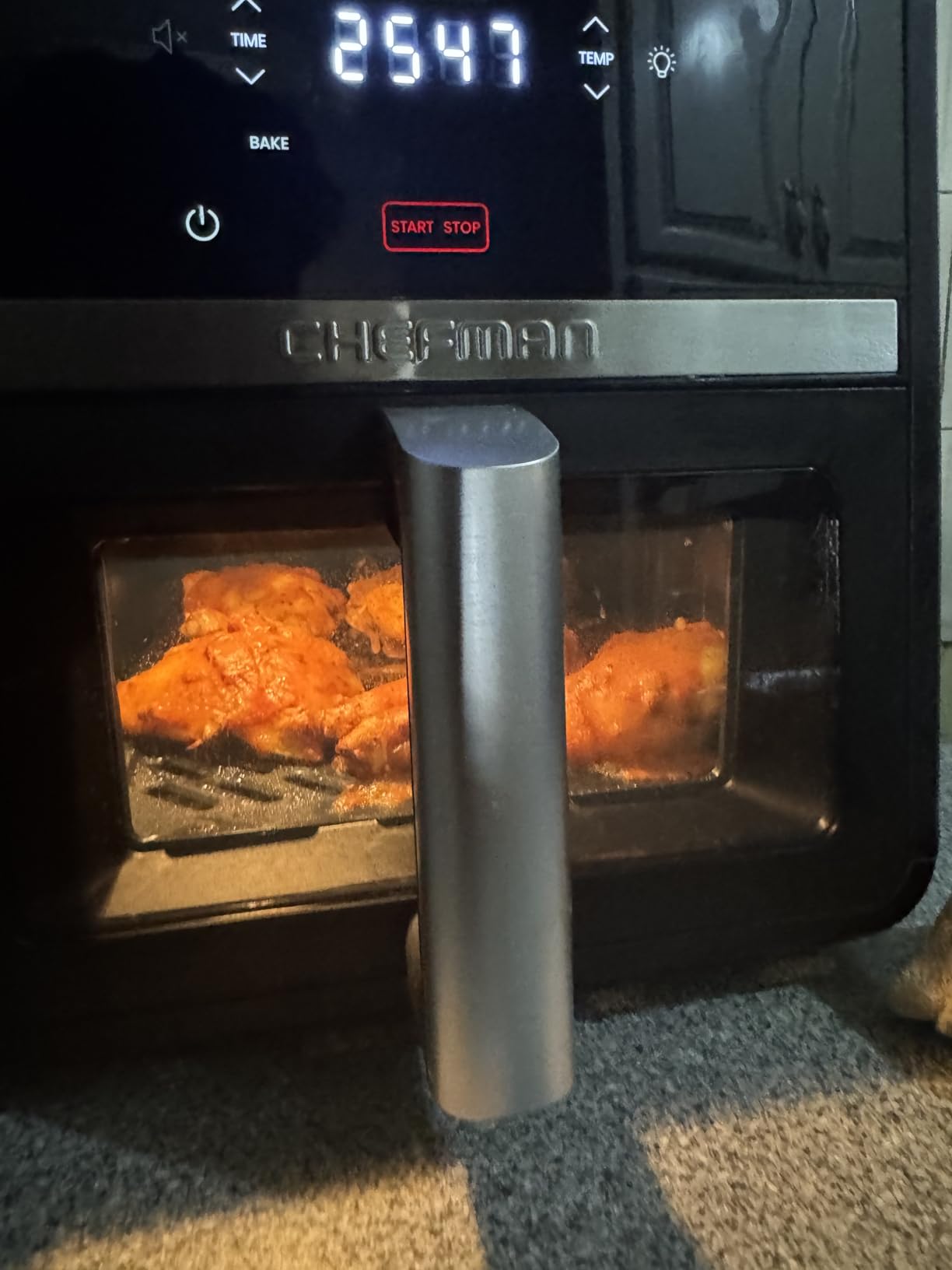 Chefman Air Fryer 9 Qt, TurboFry 7-in-1 High-Powered 450F Cooking, XL Basket with Viewing Window, Air Fry, Bake, Broil, Reheat, Dehydrate, Defrost, Keep Warm customer photo 2