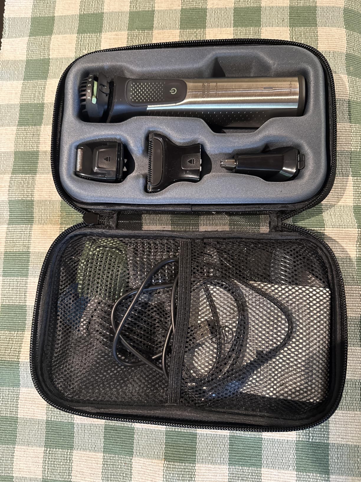 Philips Norelco All-in-One 9000 Series 23-Piece Trimmer - Electric Shaver and Clipper for Face, Beard, Head & Body, Self-Sharpening Full Metal Blades, 29 Length Settings (0.5-16 mm), MG9575/49 customer photo 2