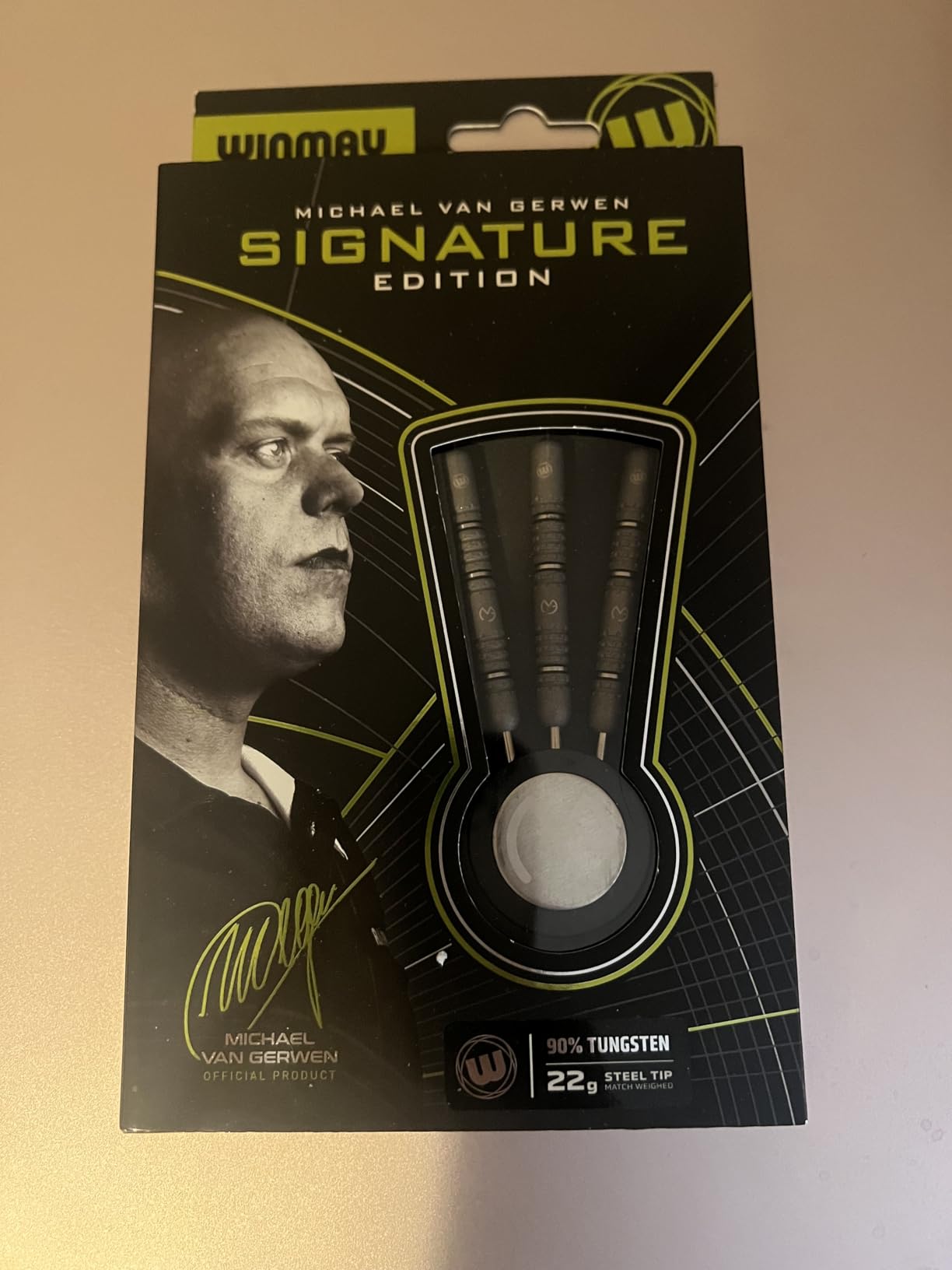 Winmau - Michael Van Gerwen MvG Signature Edition - 90% Tungsten - Professional Darts Set with Dart Flights and Stems (Shafts) - Available in Soft Tip 18g and Steel Tip 22g, 23g & 24g customer photo 2