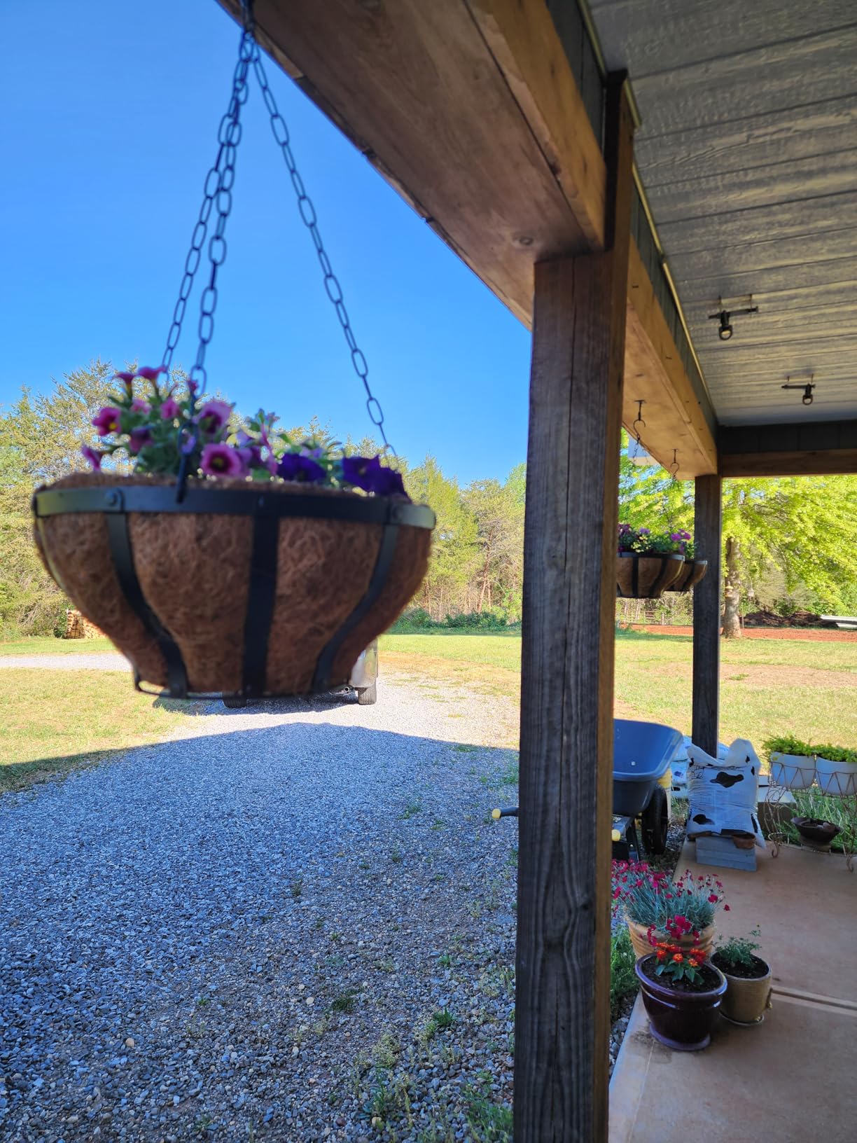 VOXOR Metal Hanging Baskets for Plants, Heavy Duty Wrought Iron Hanging Baskets with Coco Liner & Reinforced Chain, Ideal for Garden, Patio & Porch Decoration (3 Pack, 12 Inch) customer photo 2