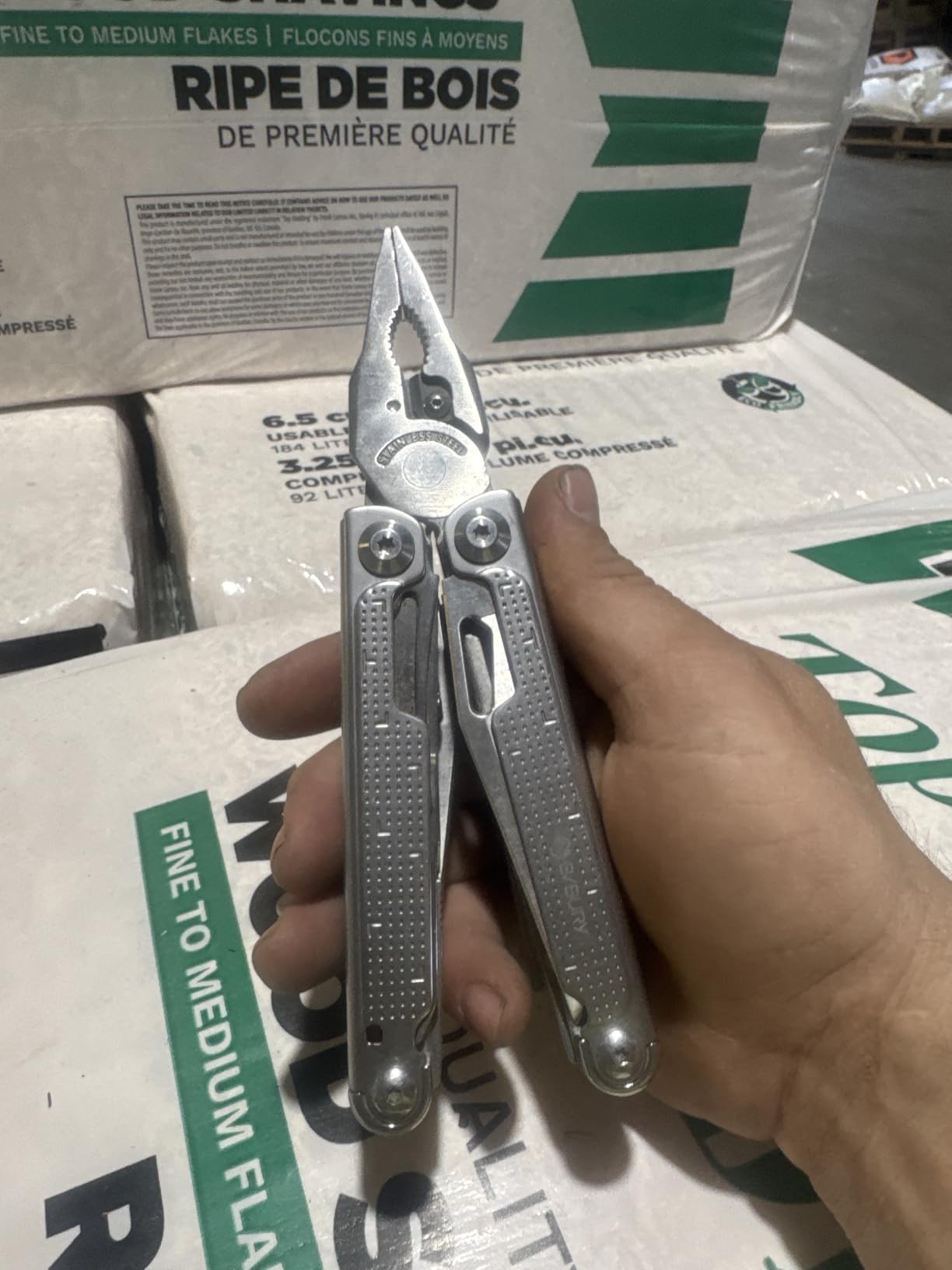 BIBURY Multitool Pliers BI2049BL with Blue Titanium Handle, EDC Multi Tool with Replaceable Wire Cutter, Full-Size Scissors and Screwdirver Set, Heavy Duty Hand Tool for DIY, Repair, Camping, Survival customer photo 1