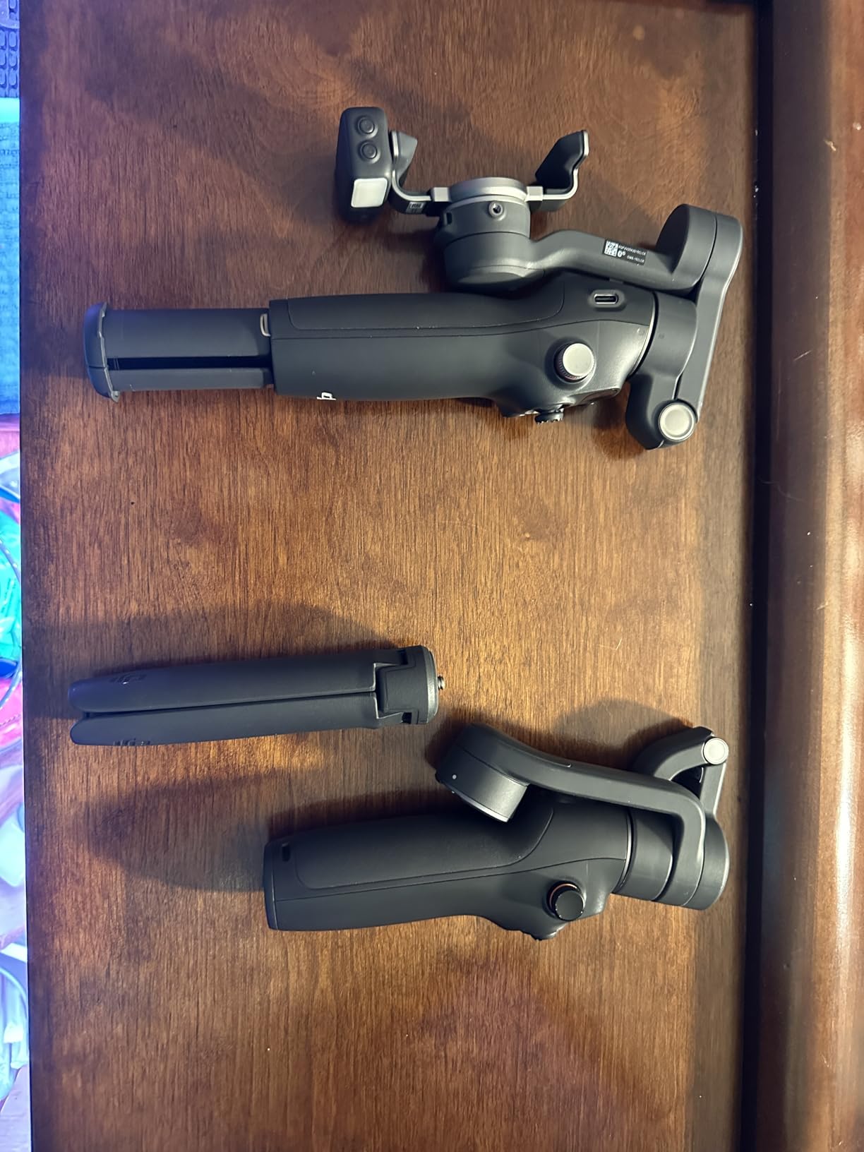 DJI Osmo Mobile 8 Standard Combo, Gimbal Stabilizer for Phone, AI Native Tracking, 360 Pan Rotation, Built-in Extension Rod & Tripod, 10h Battery, Extension Rod, Robust 3-Axis Stabilization customer photo 2