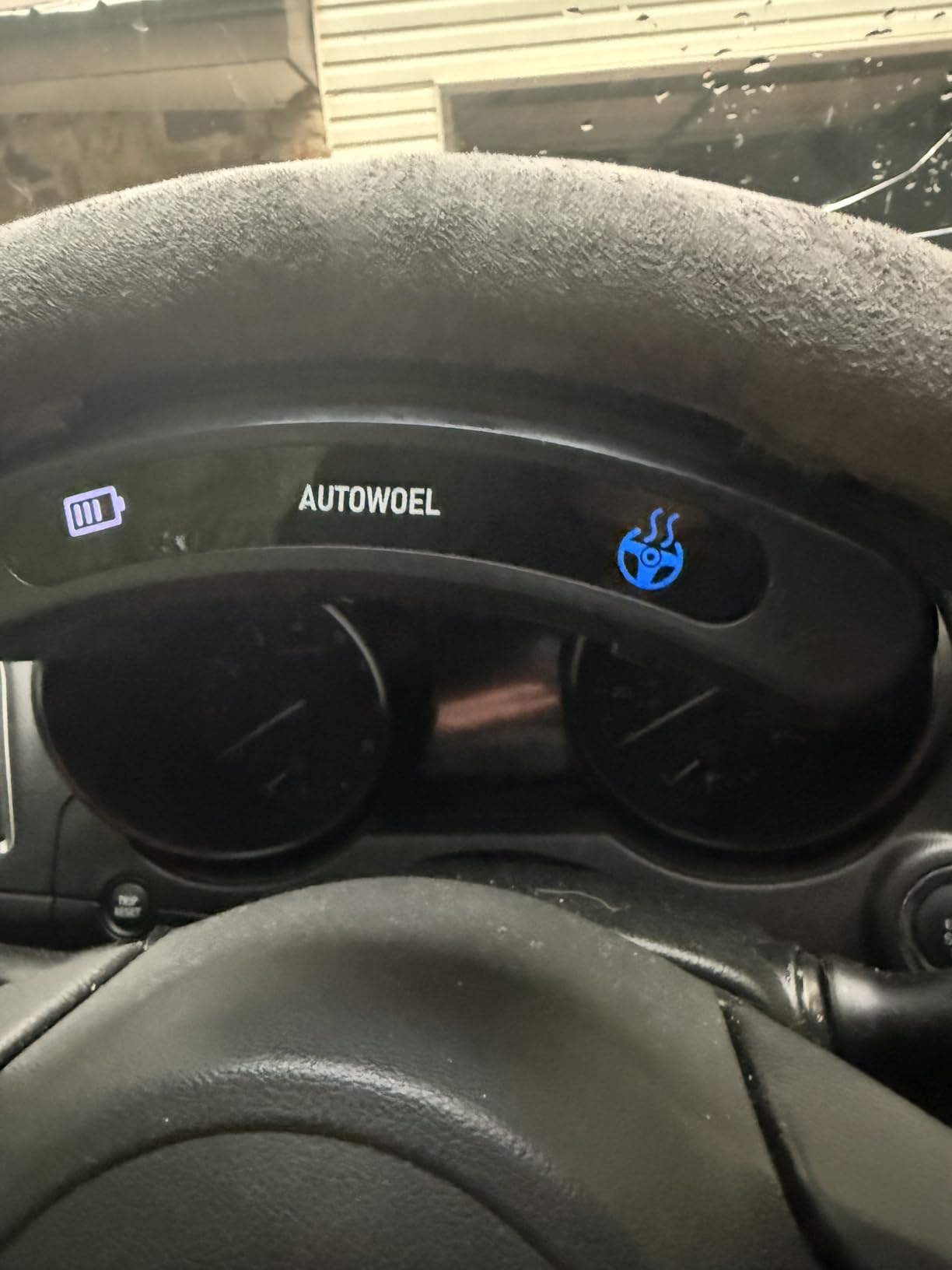 AUTOWEOL Wireless Heated Steering Wheel Cover, Cordless & Rechargeable Steering Wheel Warmer for Car, Fast Heating, Soft Grip, Fits 14.5