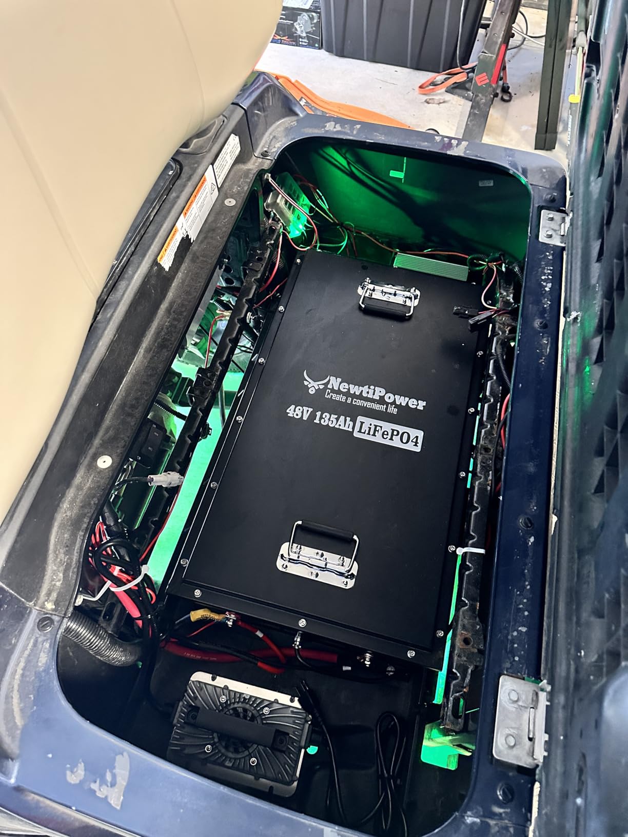 48V 135Ah Server Rack LiFePO4 Lithium Battery with Charger and Monitor, 10 Years-Lifetime, Perfect for Solar Power Storage, Off-Grid (48V 135Ah Server Rack Battery) customer photo 1