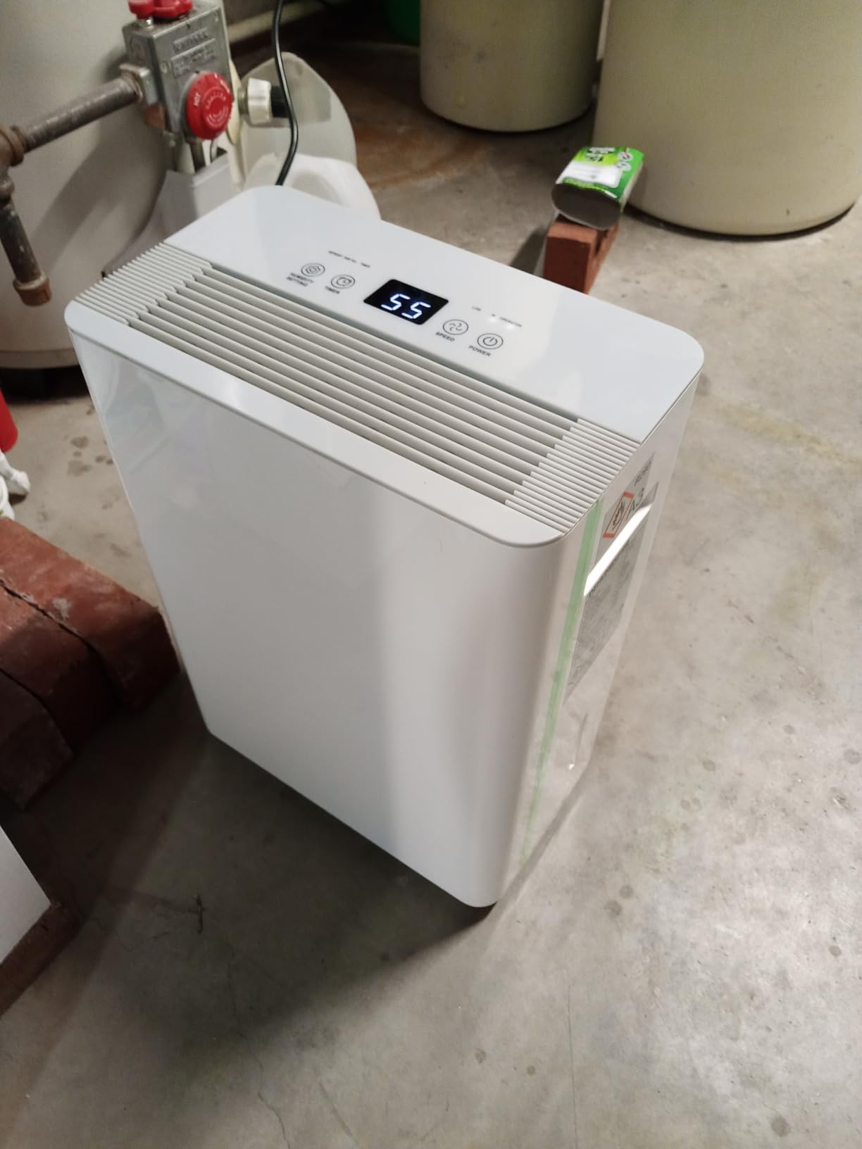 2500 sq.ft Dehumidifier for Home and Basement, Max 34 Pints Dehumidifier with Drain Hose, Ultra Quiet with Auto Defrost, Three Modes, Intelligent Dehumidifier for Bedroom, Bathroom, Large Room (Cream) customer photo 1