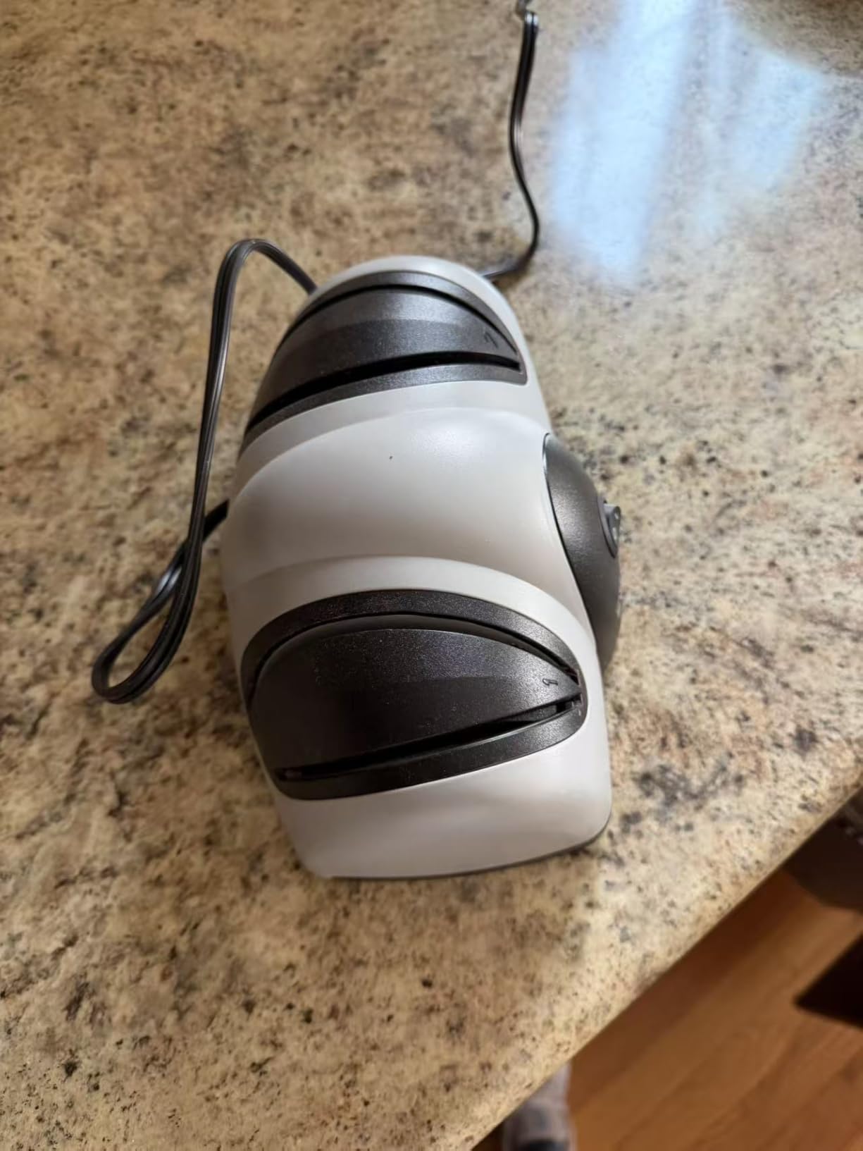 Presto 08800 EverSharp Electric Knife Sharpener customer photo 1
