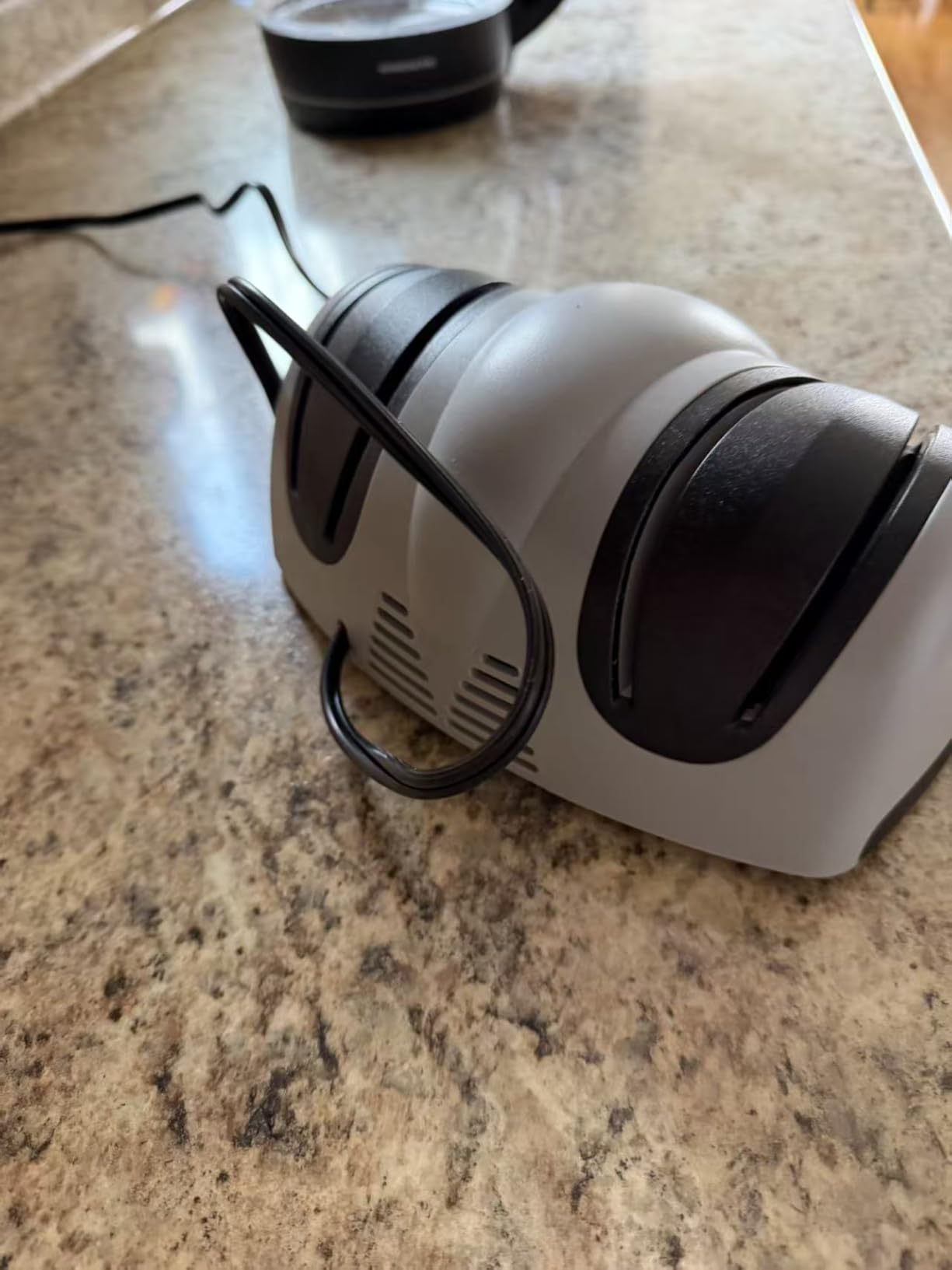 Presto 08800 EverSharp Electric Knife Sharpener customer photo 2