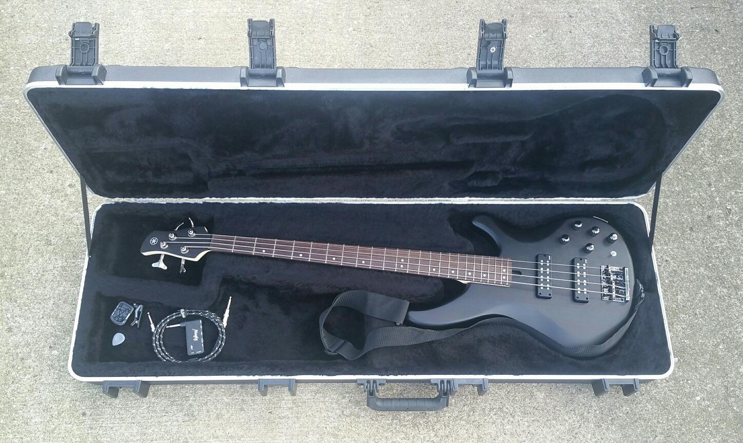 SKB Injection Molded Strat/Tele Flight Case - TSA Latches with Wheels customer photo 1