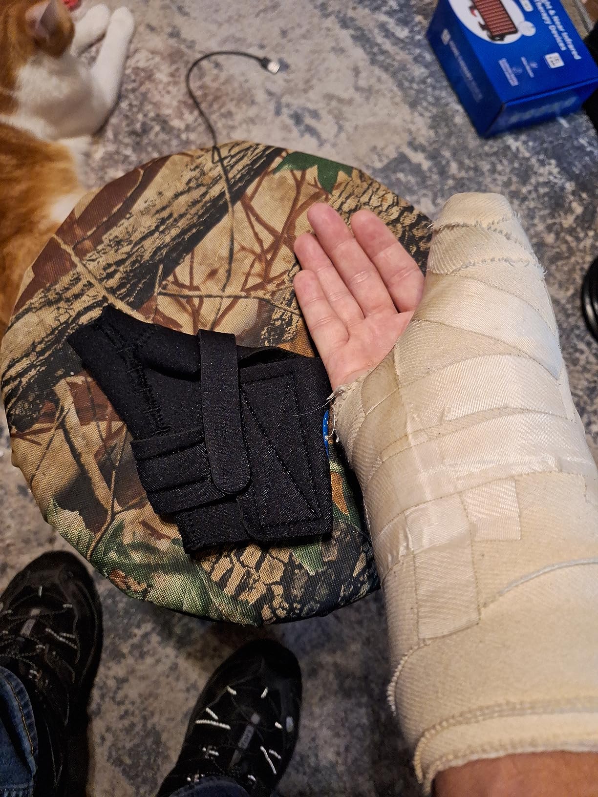 Comfort Cool CMC Thumb Brace - Black, Right Hand, Medium | NC79565 | Breathable Restriction Splint for Arthritis & Tendinitis Relief | Patented Joint Stabilizer for Men & Women customer photo 2