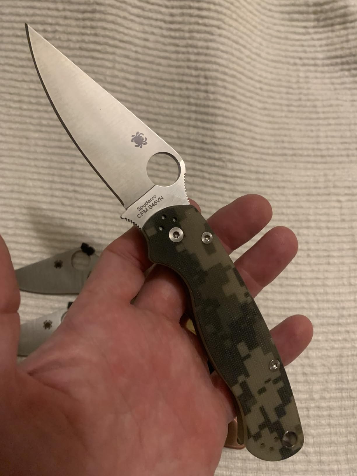 Spyderco Para Military 2 Folding Pocket Knife, PlainEdge | 8.26