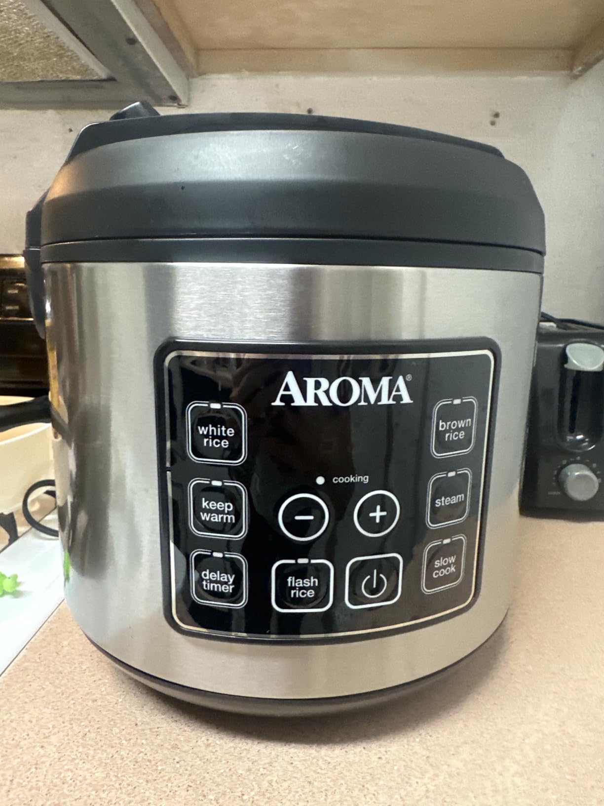Aroma Housewares 20 Cup Cooked (10 cup uncooked) Digital Rice Cooker, Slow Cooker, Food Steamer, SS Exterior (ARC-150SB), Black customer photo 1