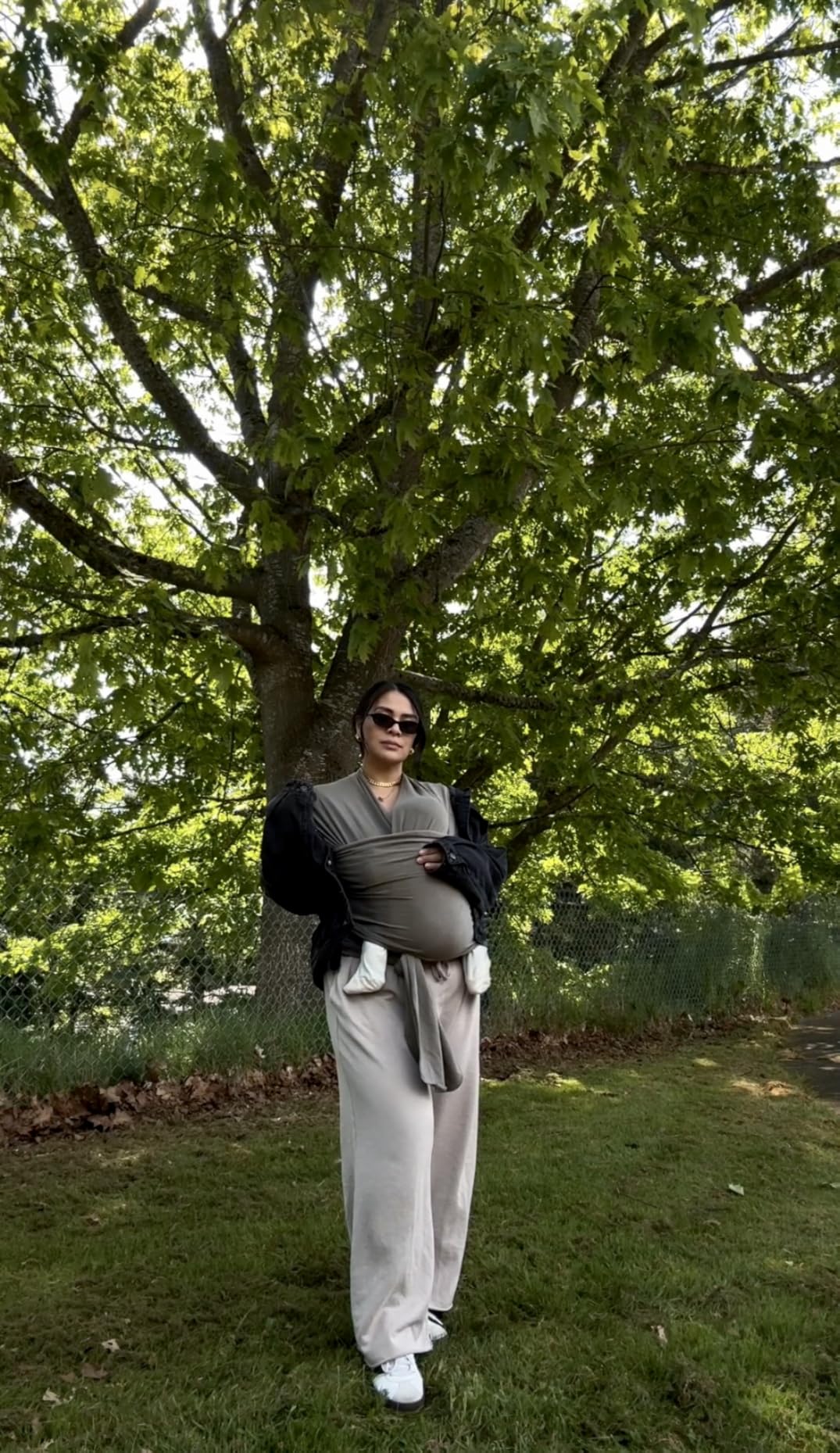 Boba Baby Wrap Carrier - Original Baby Sling Carrier for Newborns (7-35 lbs), Soft, Secure, Hands-Free & Ergonomic, Ideal for Comfortable Bonding, New Parents (Grey) customer photo 2
