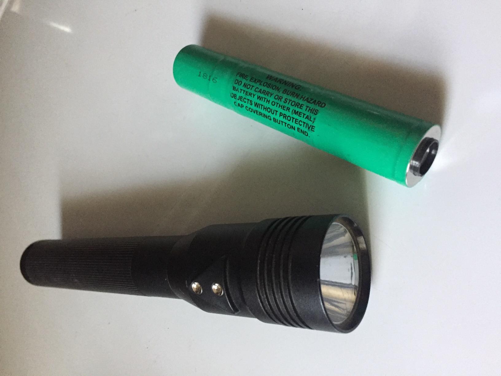 Streamlight 75429 Stinger 800-Lumen Flashlight, Black customer photo 2