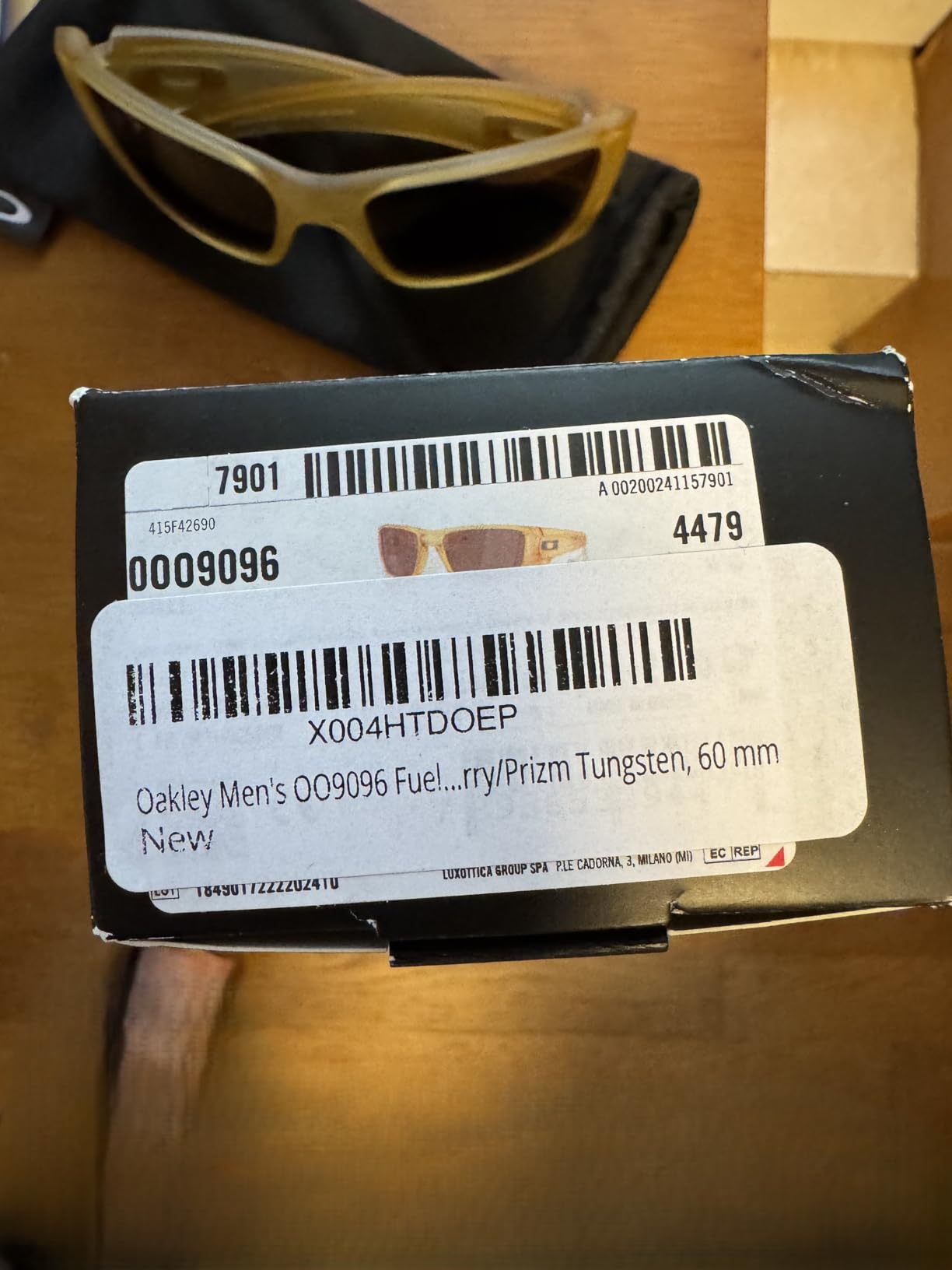 Oakley OO9096 Fuel Cell Rectangular Sunglasses, PRIZM Polarized Lenses customer photo 2
