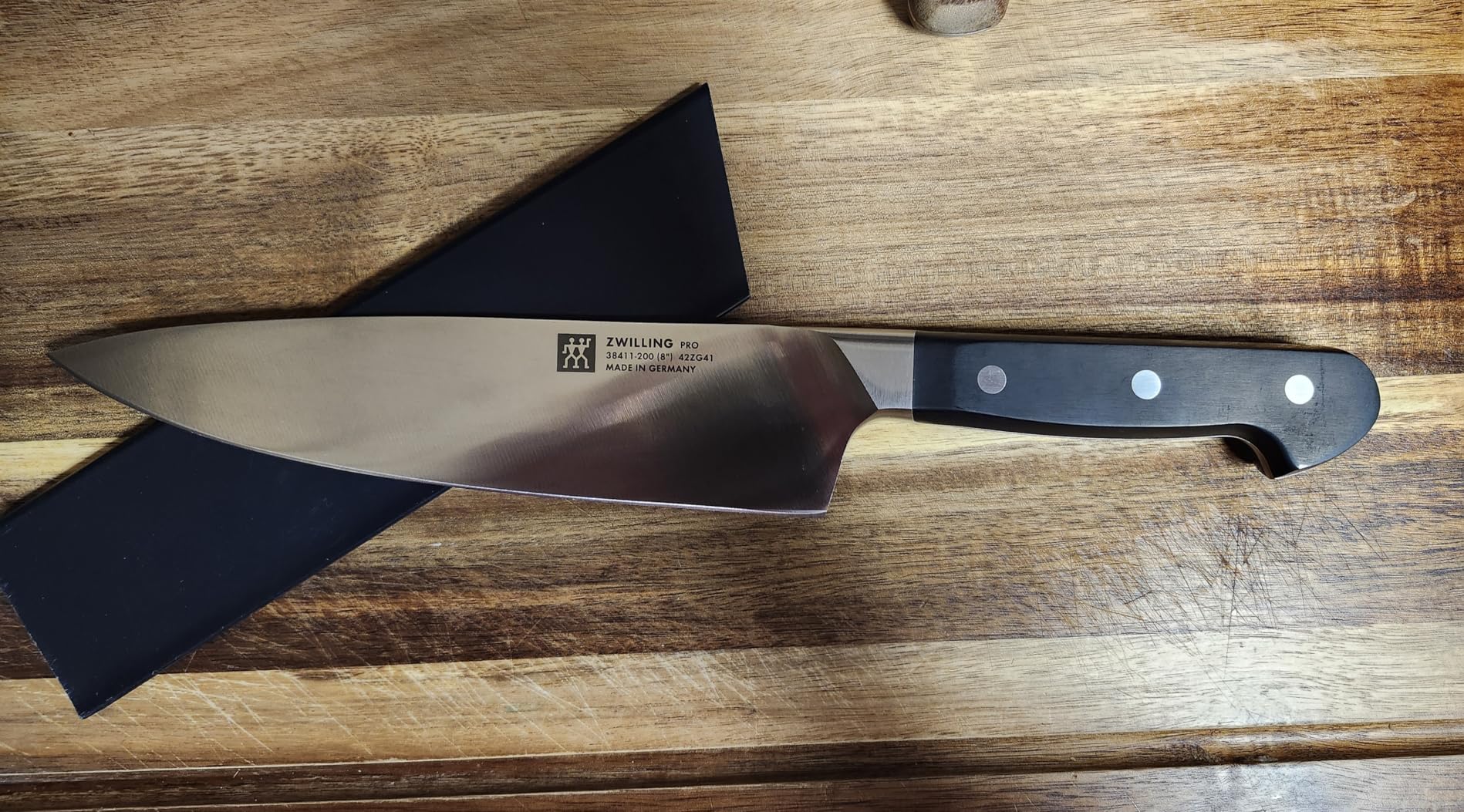 ZWILLING Pro Original Traditional Chef's Knife, Silver/Black, 20 cm customer photo 1