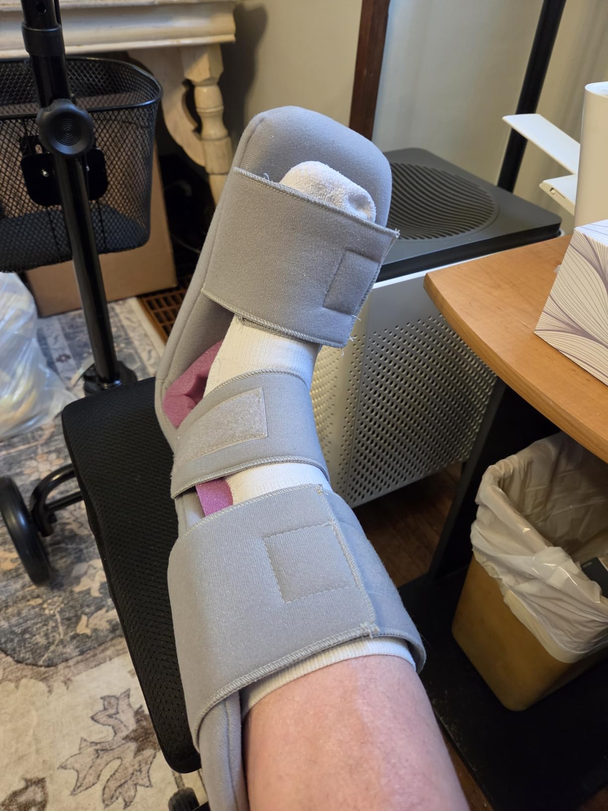 Vive Plantar Fasciitis Night Splint Plus Trigger Point Stretch Wedges | Soft Leg Brace Support, Orthopedic Sleeping Immobilizer Stretch Boot (Large: Men's: 8.5-11, Women's: 10-12) customer photo 1