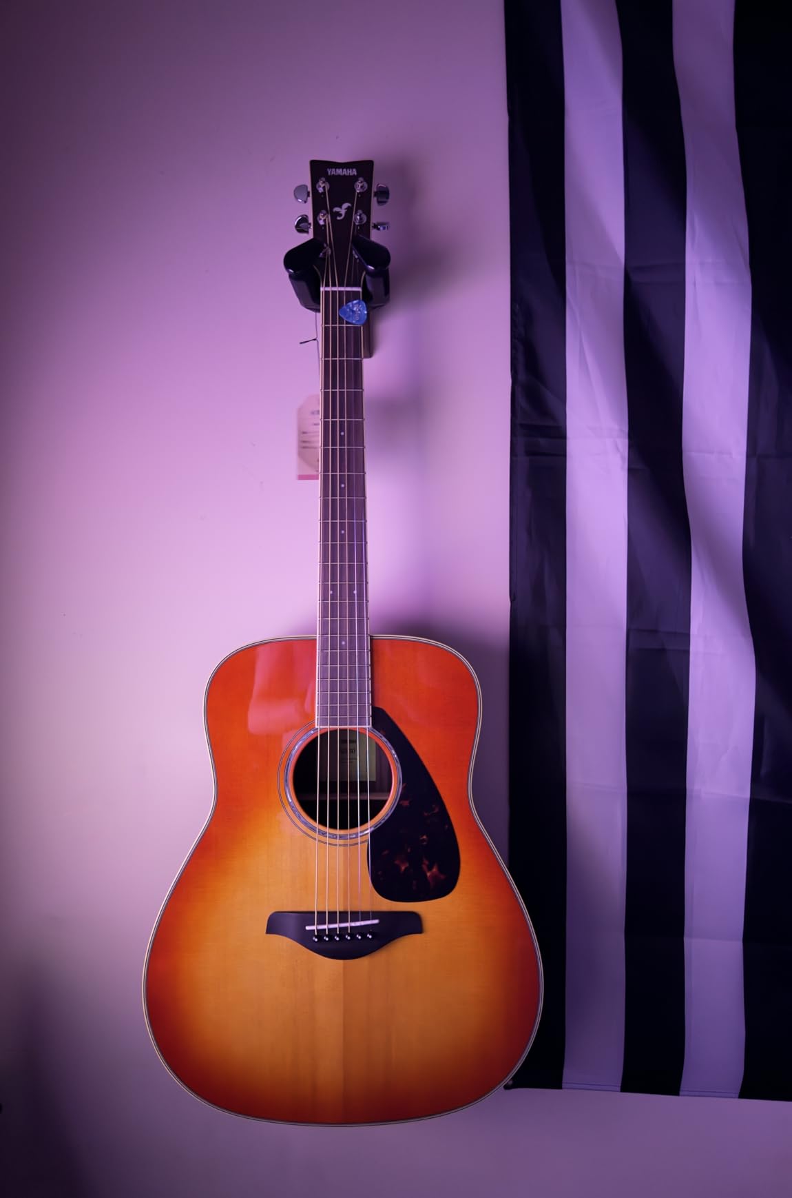 Yamaha FG830 Solid Top Acoustic Guitar, Autumn Burst customer photo 2