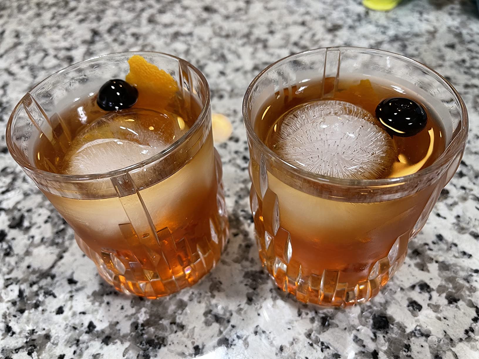 Shu Fa series Whiskey Tumbler Set of 4, Clear Crystal Glass, 4-Inch, Tumbler for Scotch, Cocktail, Liquor, or Bourbon, 11-Ounce, dishwasher safe customer photo 1