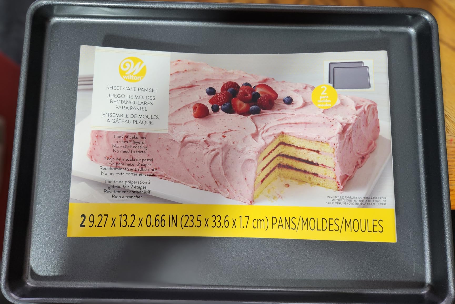 Wilton Easy Layers Sheet Cake Pan, Rectangle Sheet Pan, 2-Piece Baking Sheets Set, Steel customer photo 2
