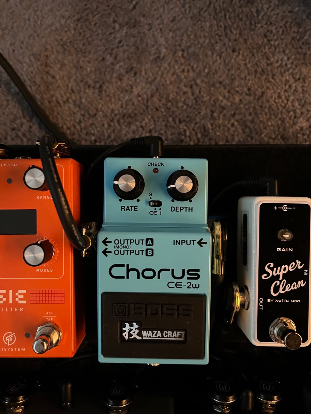 BOSS CE-2W Waza Craft Chorus | Premium Guitar Effect Pedal with Analog Circuitry | True Reproduction of the Legendary CE-2 & CE-1 Chorus Pedals | Made in Japan customer photo 2