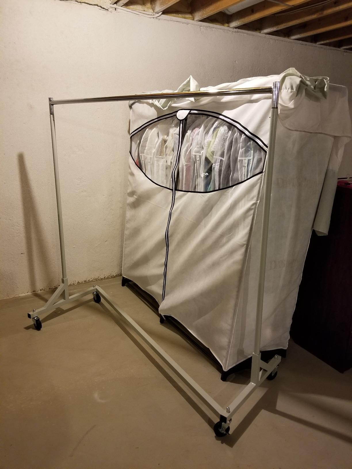 Simple Houseware Industrial Grade Z-Base Garment Rack, 500lb Load with 63 Inches Extra Long Bar, Gray customer photo 2