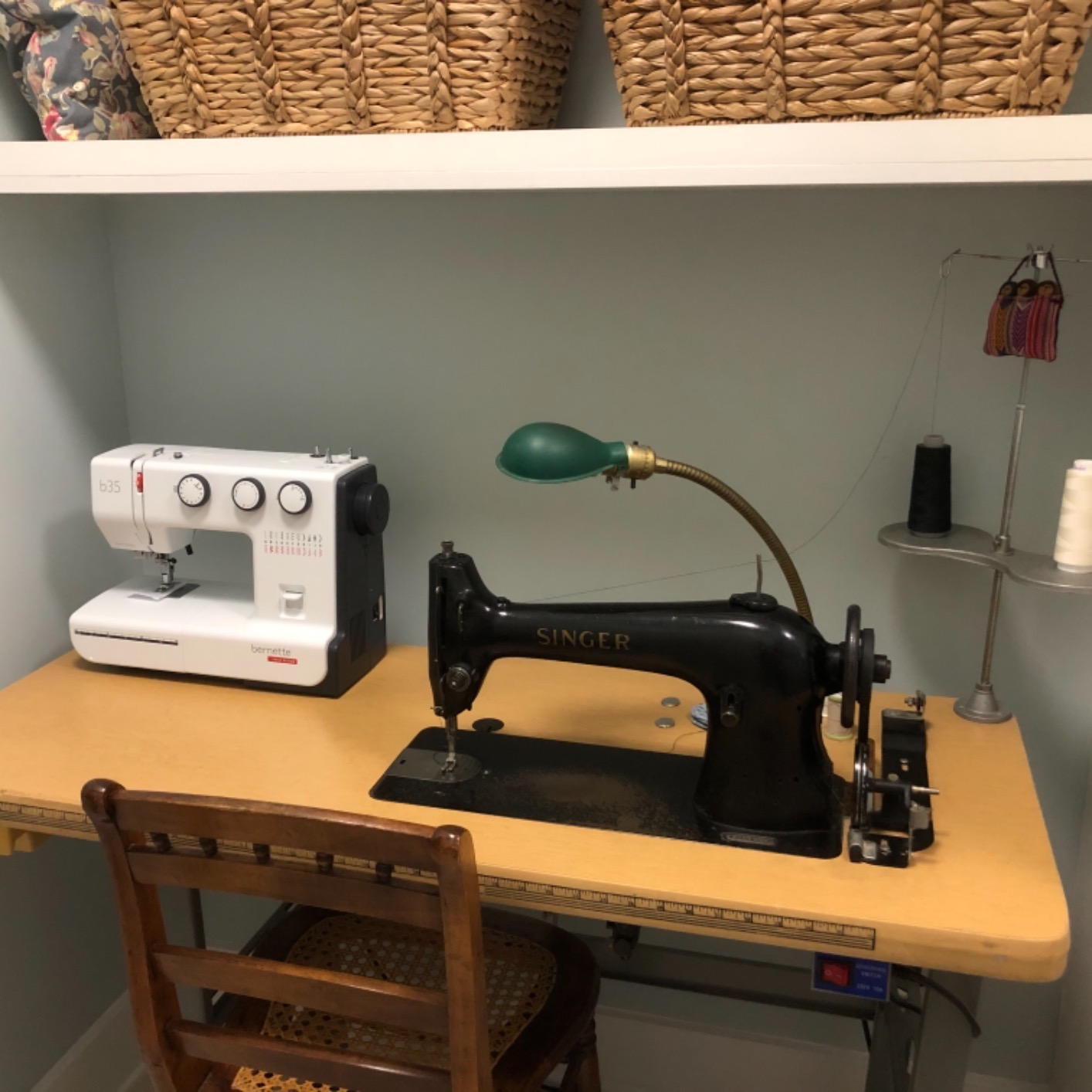 Bernette B35 Sewing Machine Swiss Design with 23 Stitches, 7 Presser Feet, Automatic Buttonhole, Quilting, Heavy-Duty Build, LED Light, Portable customer photo 2