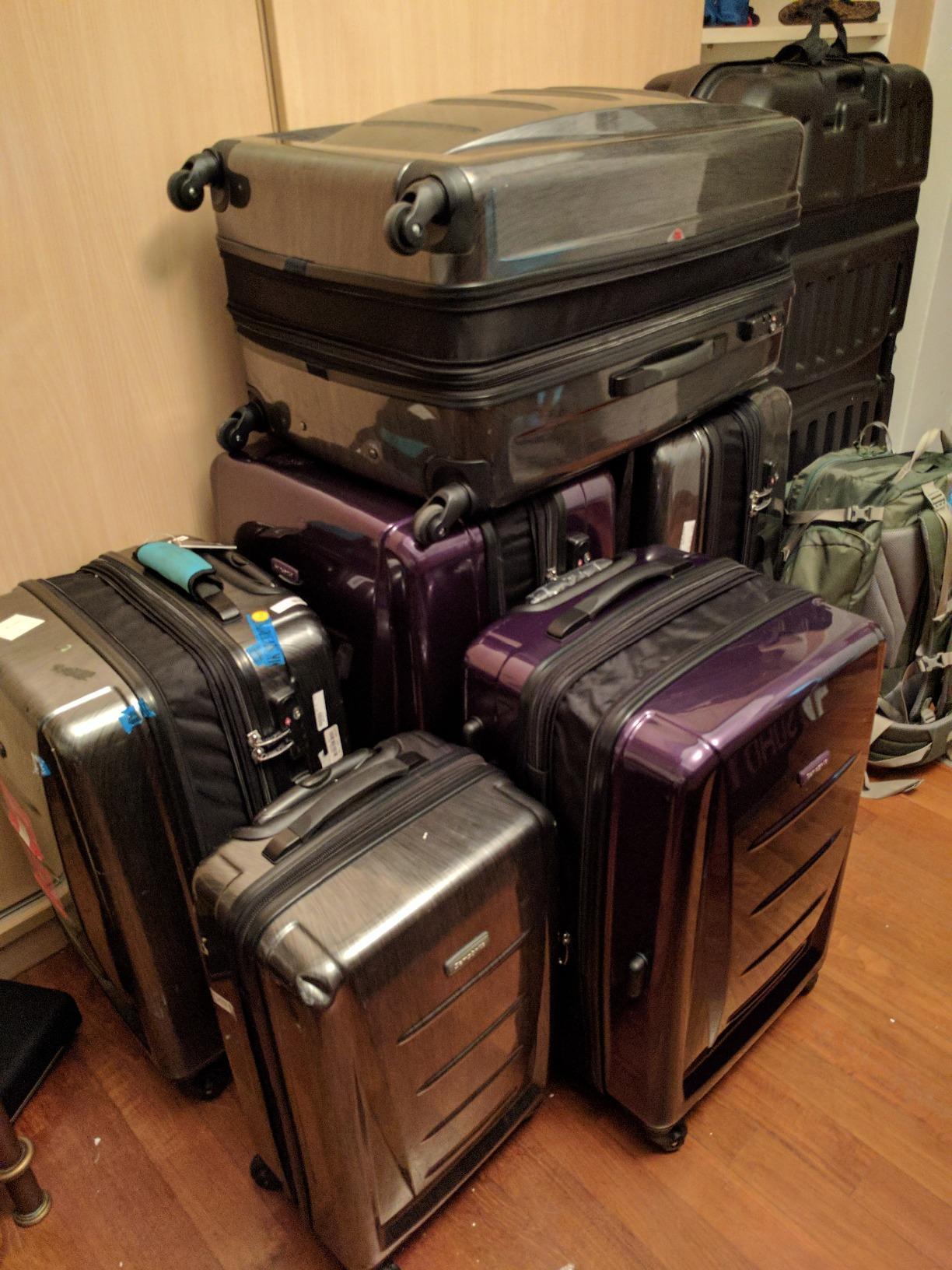 Samsonite Winfield 2 Hardside Expandable Luggage with Spinner Wheels, Brushed Anthracite, Checked-Large 28-Inch customer photo 1
