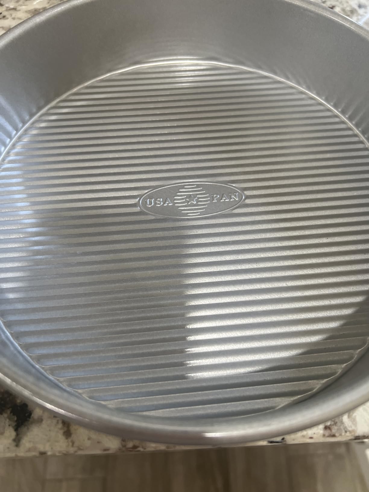 USA Pan Bakeware Round Cake Pan, 9 inch, Nonstick & Quick Release Coating, Made in the USA from Aluminized Steel, Set of 2 customer photo 1