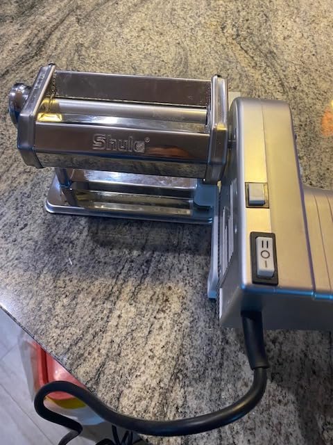 Shule Electric Pasta Maker with Motor, Hand Crank and Ravioli Roller, Two Operating Modes, Seven Dough Settings, Noodle Cutting and Filled-Pasta Preparation customer photo 2