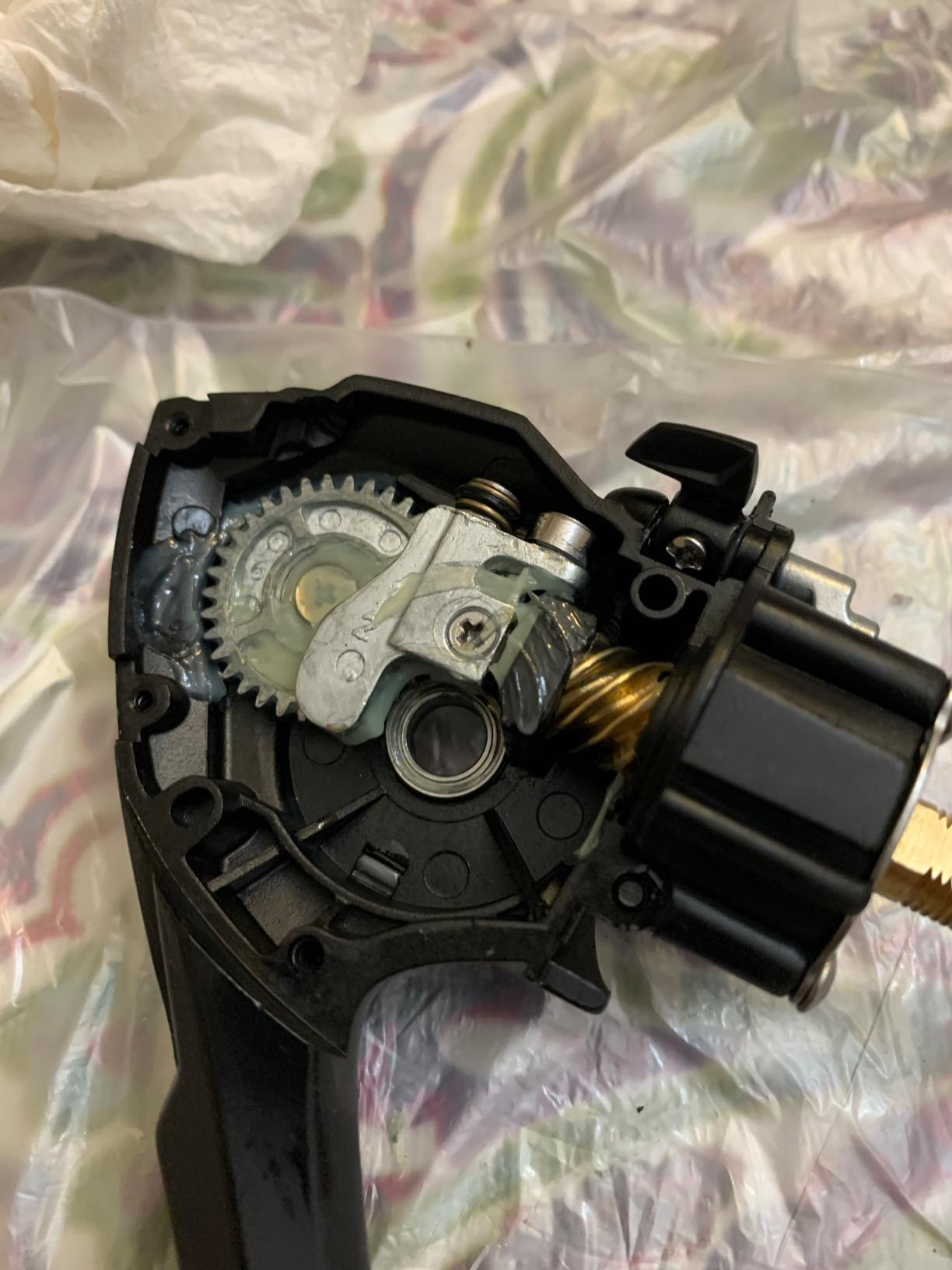 Piscifun Carbon X Ultralight Spinning Reel, Carbon Frame, 33lb Max Drag | 10+1 shielded bearings, smooth retrieve, two handle styles by size, balanced for freshwater bass and trout fishing, 500-4000 customer photo 2