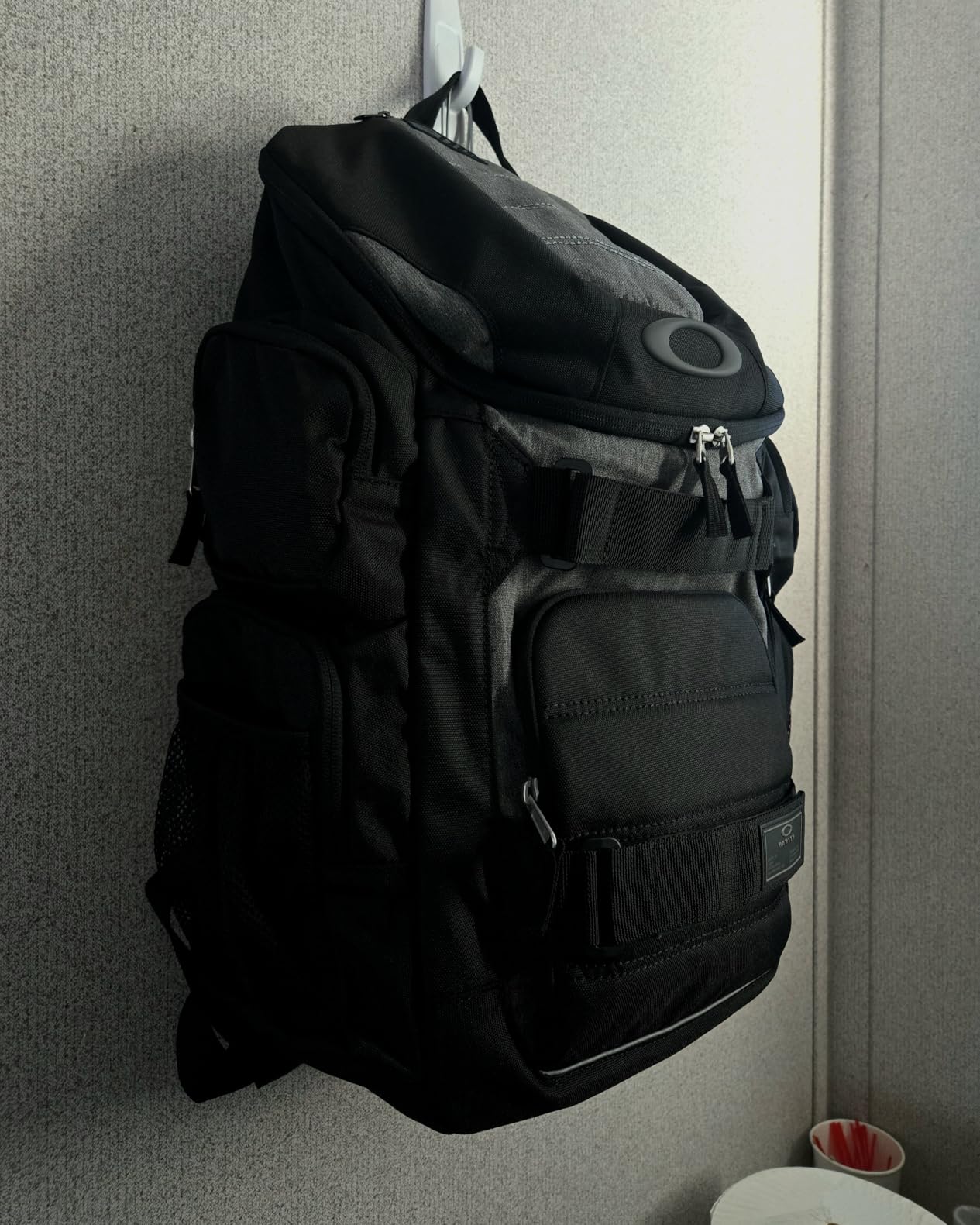 Oakley Men's Enduro 2.0 30L Backpack, Core Camo customer photo 2