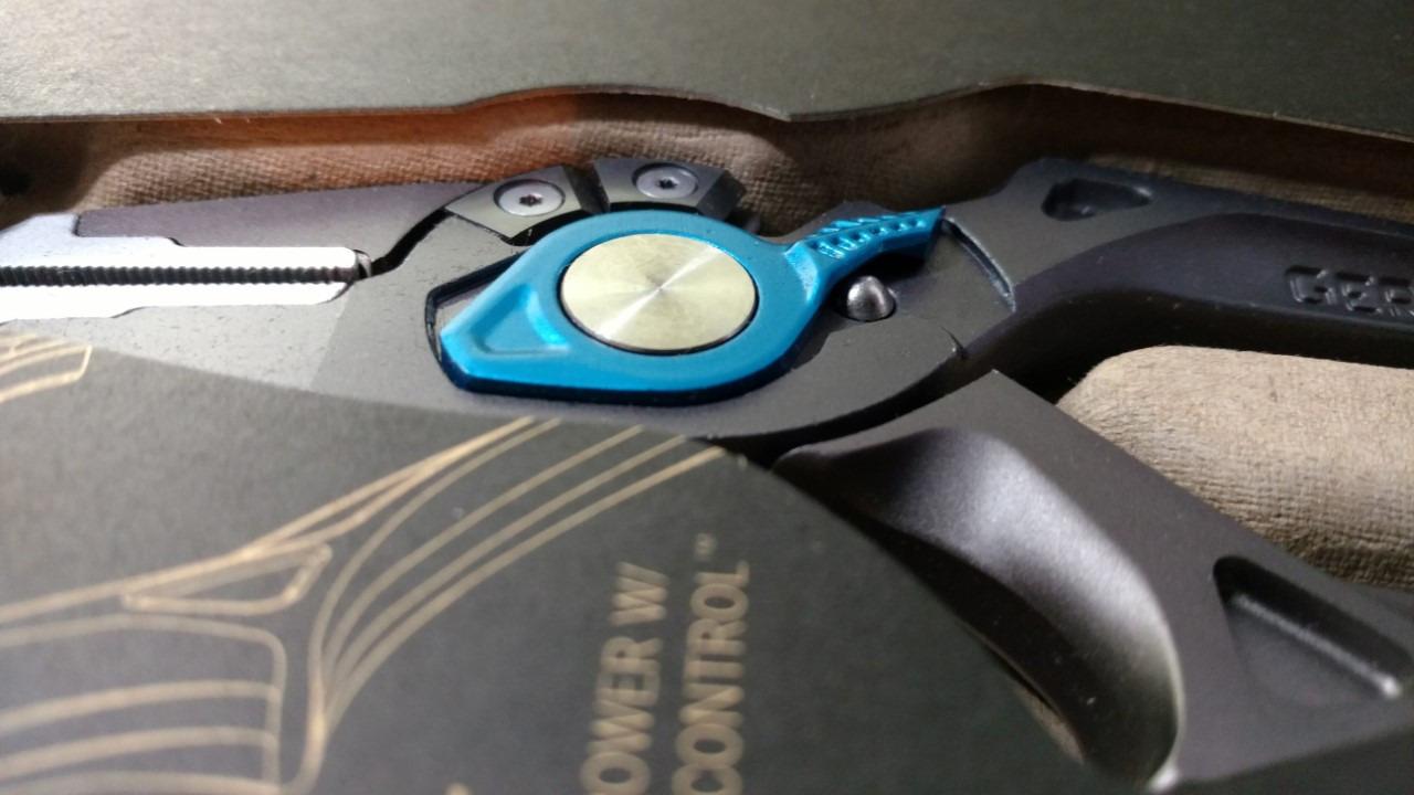 Gerber Gear Magniplier-Salt - Durable Fishing Pliers with Sheath - Spring-Loaded Pliers for Freshwater & Saltwater Fishing - Premium Fishing Accessory - 7.5