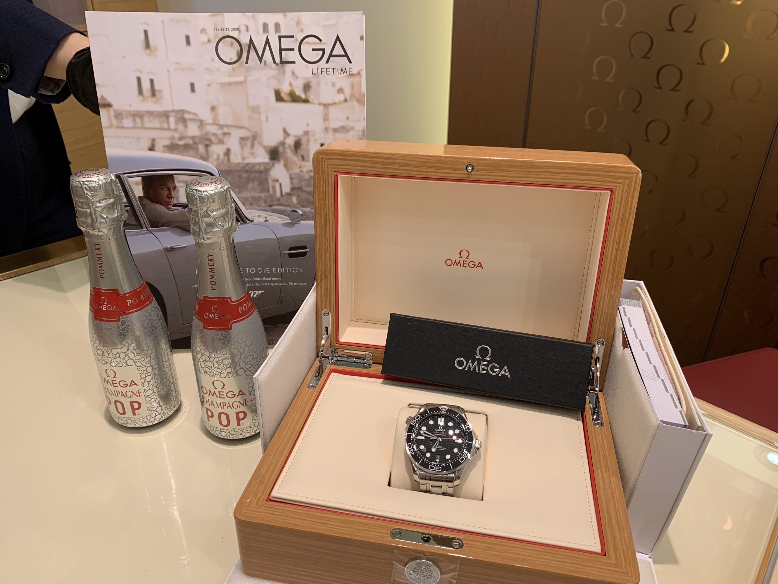 Omega Seamaster Automatic Chronometer Black Dial Men's Watch customer photo 2