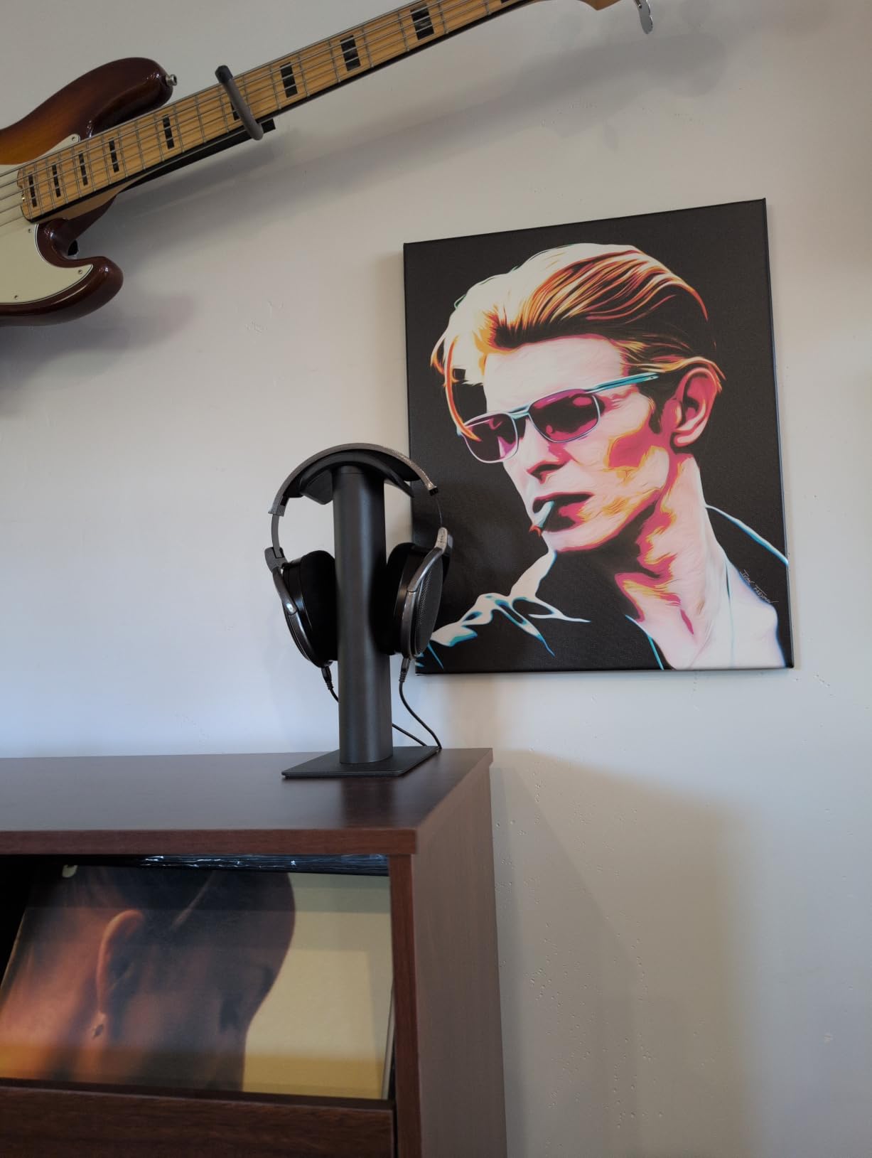 Kanto Living H2 Premium Headphone Stand - Black customer photo 1
