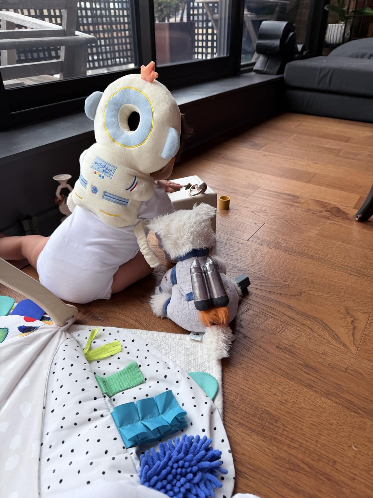 LOVEVERY | The Sensory Strands | The Perfect Play Gym Add On, Sensory Montessori, Infant Learning Sensory Baby Toys for Newborn, Ages 0-12 months customer photo 1