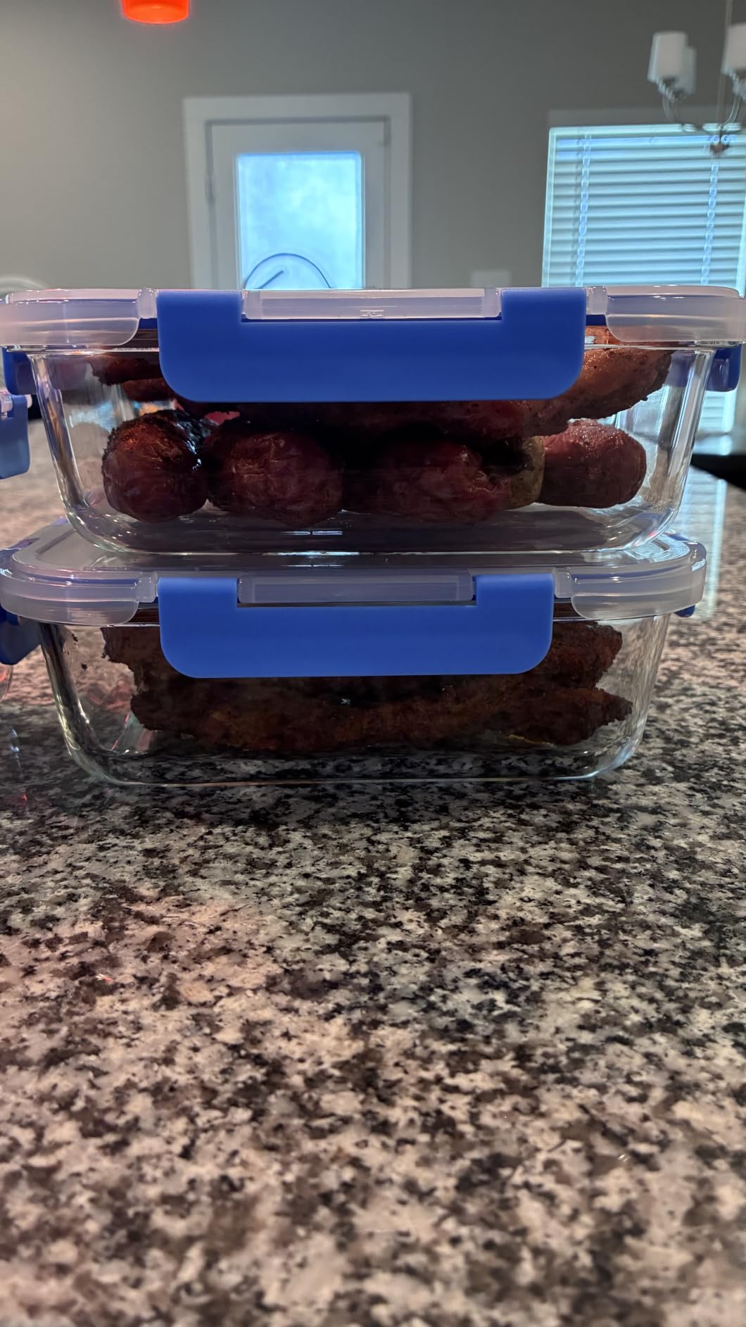 Amazon Basics Glass Food Storage Containers, Leak Proof, Oven Safe, Easy to Clean, Stain Resistant, Set of 7, 14 Pieces Including Lids, BPA-Free customer photo 2