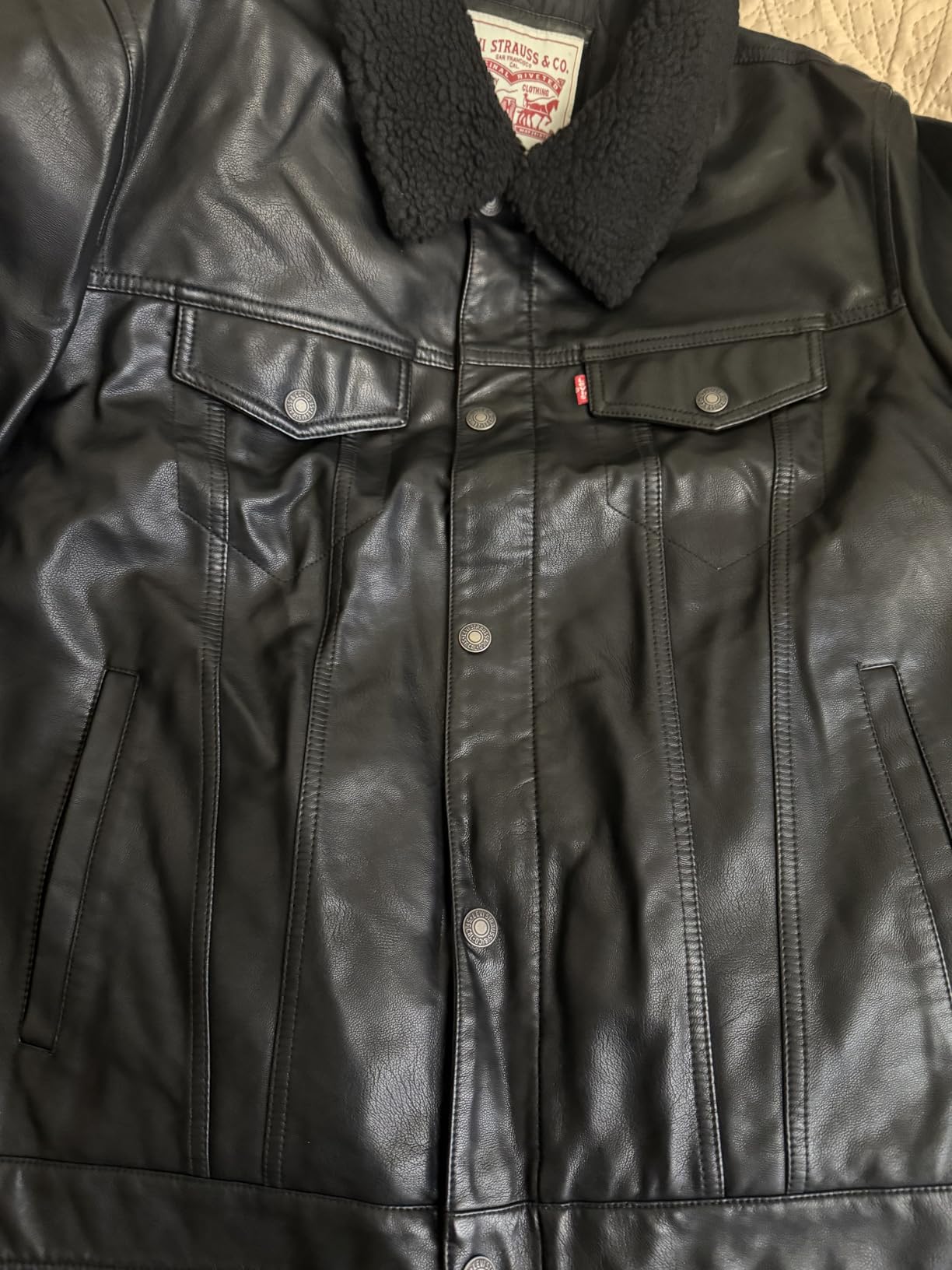 Levi's Men's Faux Leather Classic Trucker Jacket customer photo 1