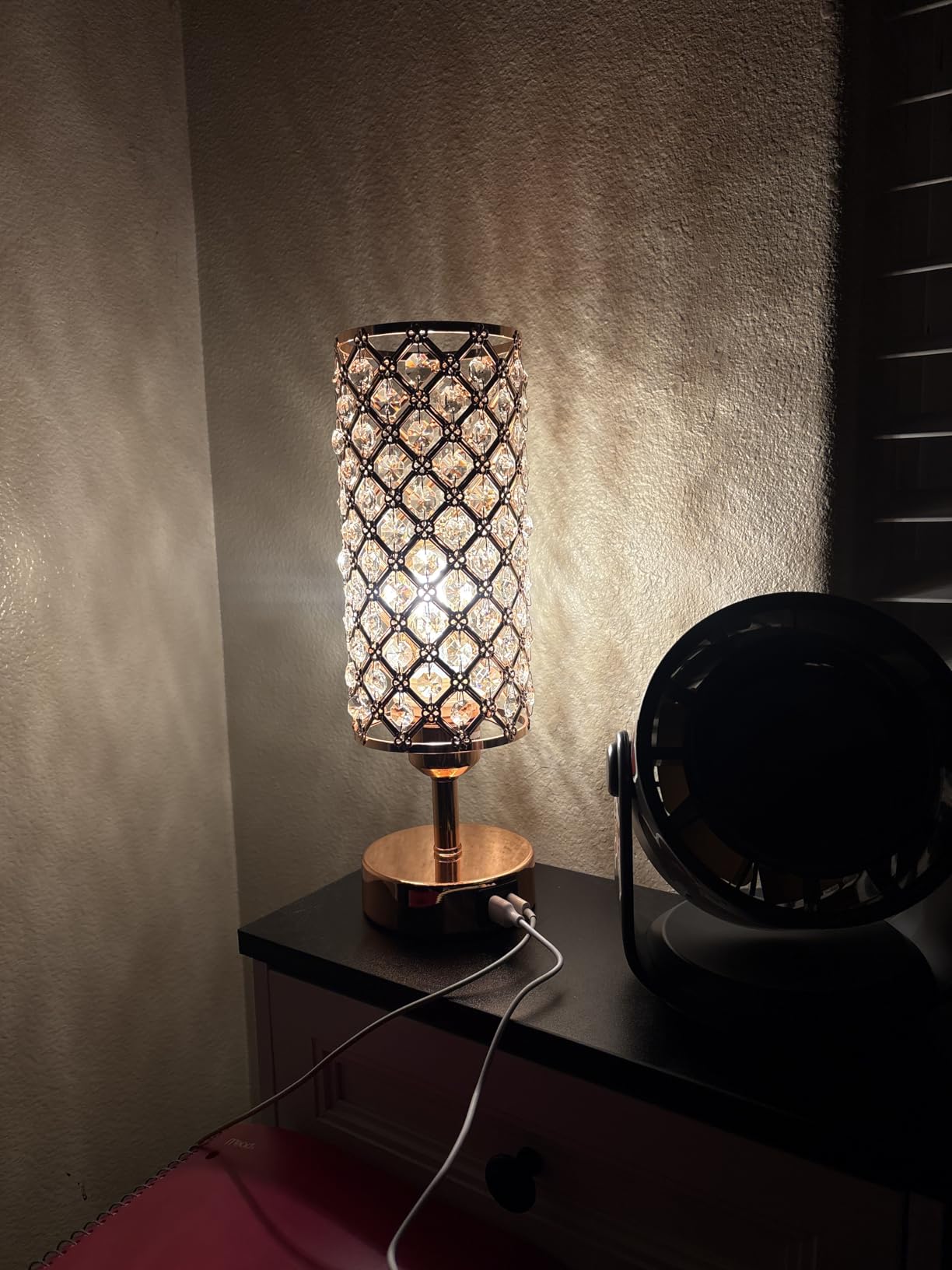 Hong-in Crystal Table Lamp - 3-Way Dimmable Touch Control, Rose Gold Bedside Lamp with USB C and A Ports, Nightstand Light for Living Room, Bedroom, Home Office (Bulb Included) customer photo 2
