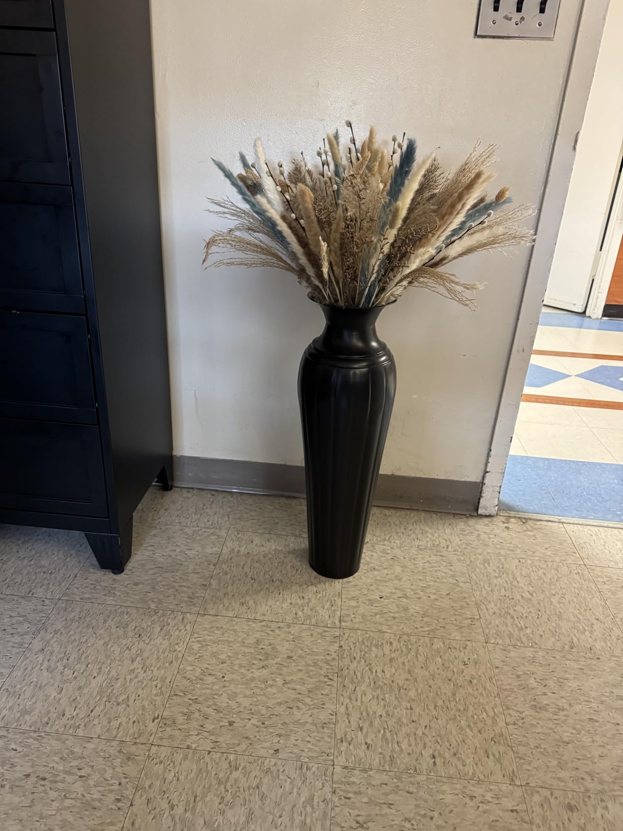 Hosley Tall Metal Floor Vase 26 Inch High, Ideal Gift for Floral Arrangements Modern Home Decor for Dining Room, Living Room, Bedroom, Hallway Corner, Wedding Party, Spa customer photo 1