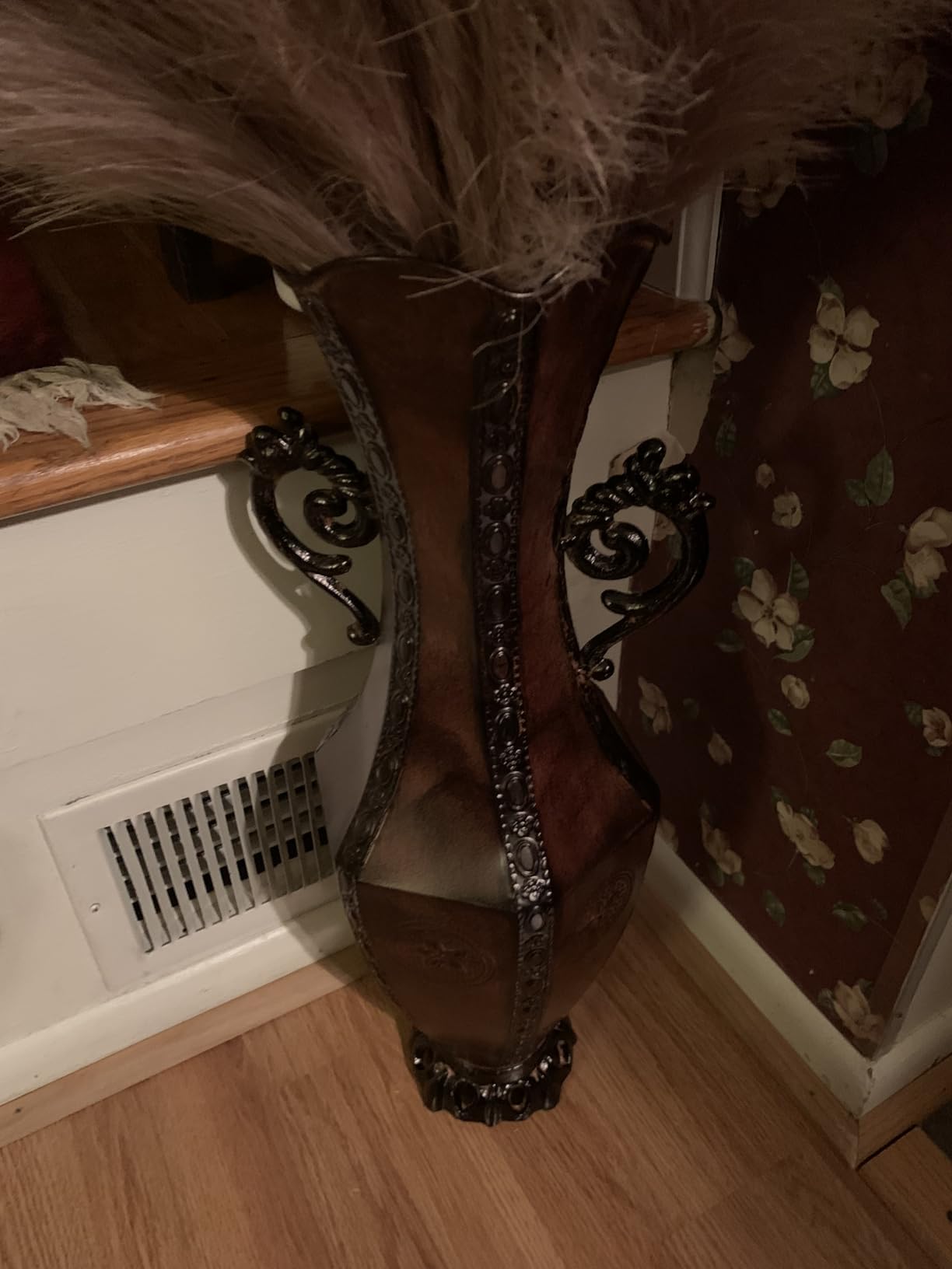Hosley Tall Metal Floor Vase 26 Inch High, Ideal Gift for Floral Arrangements Modern Home Decor for Dining Room, Living Room, Bedroom, Hallway Corner, Wedding Party, Spa customer photo 2