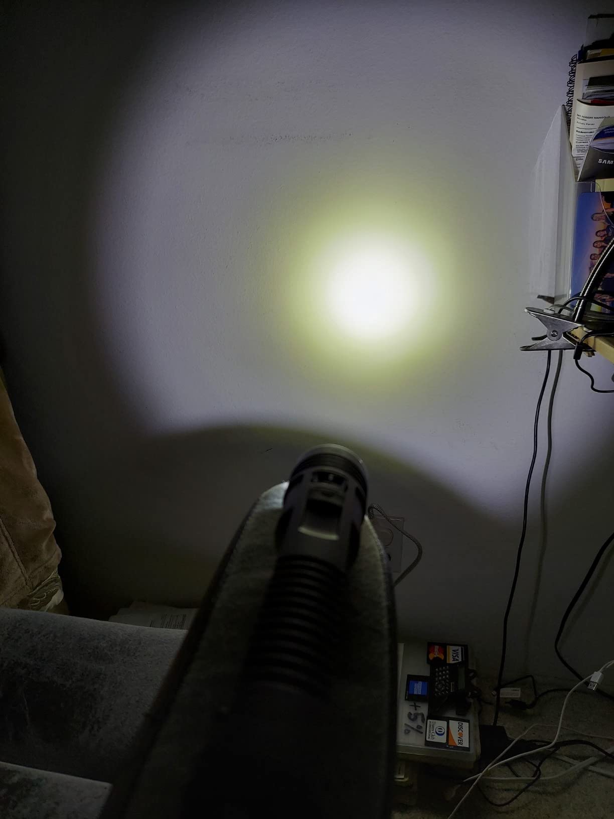 78100 Stinger 2020 2,000-Lumen 25,000-Candela Flashlight, Black customer photo 2