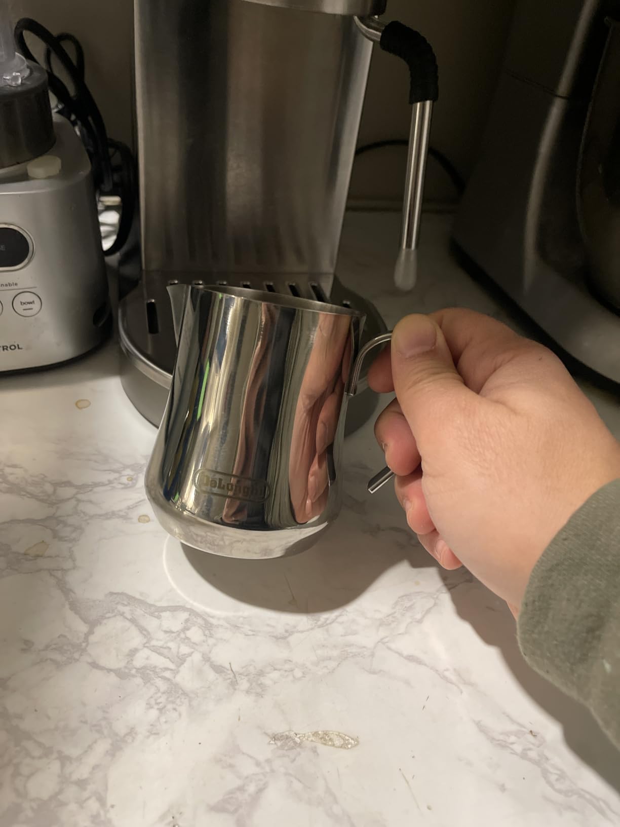 De'Longhi Milk Frothing Pitcher, Stainless Steel, 17 oz - DLSC069 customer photo 2