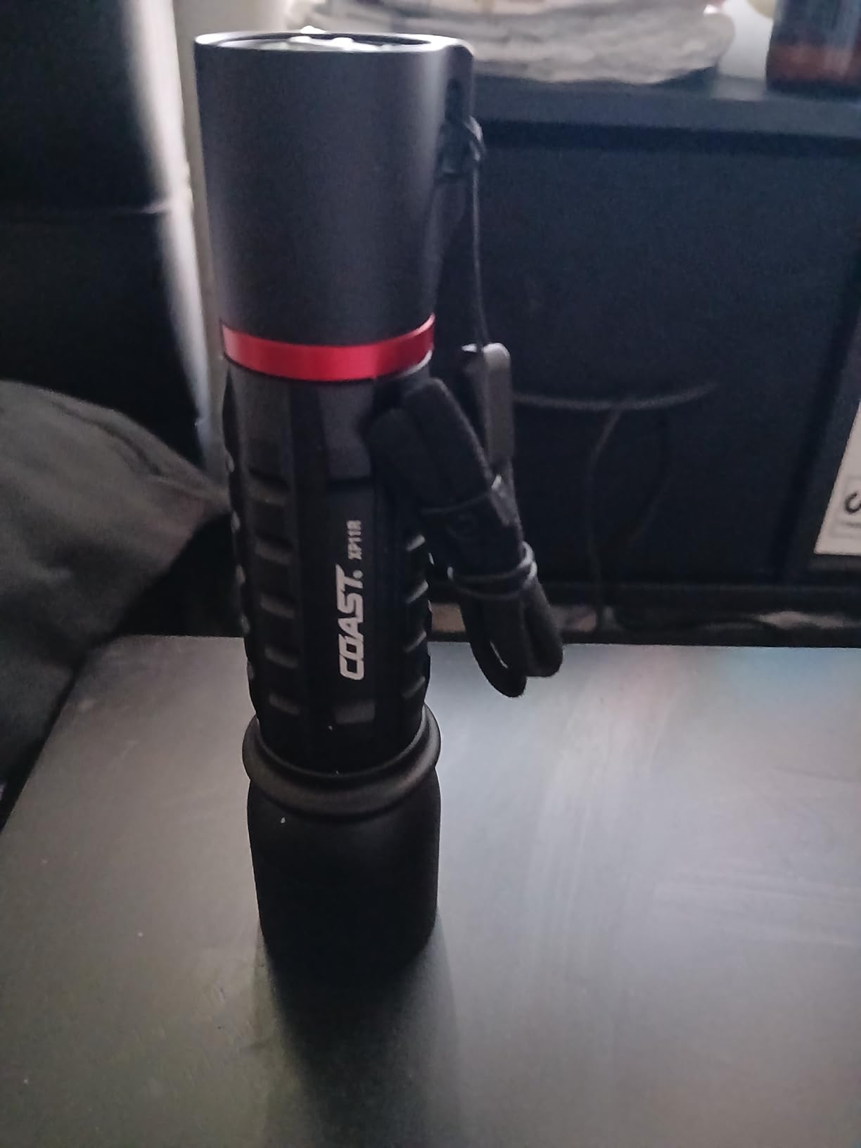 Coast XP11R 2600 Lumen USB-C Rechargeable LED Flashlight with Slide Focus and Pure Beam Focusing Optic, 4 Light Modes, Black customer photo 1