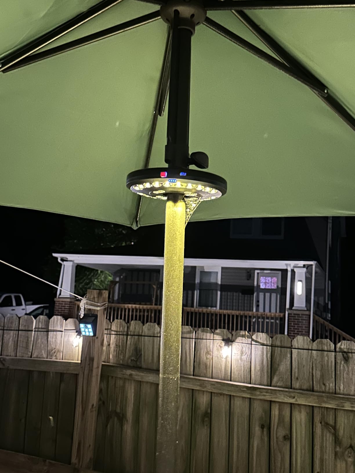 Eletorot Patio Umbrella Lights - Rechargeable Outdoor Lights for Patio Decor, Patio Table Pole Light 28 LED 3 Lighting Modes, Patio Lighting Pool Accessories, Patio Backyard Decor, Garden, BBQ, Camping customer photo 1