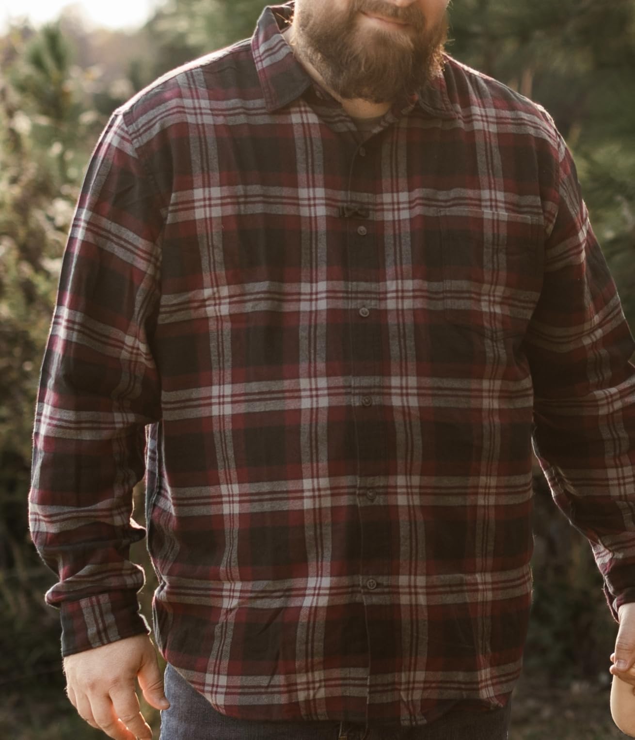 Amazon Essentials Men's Regular Fit Long-Sleeve Flannel Shirt, Soft Brushed Cotton, Lightweight yet Warm customer photo 2