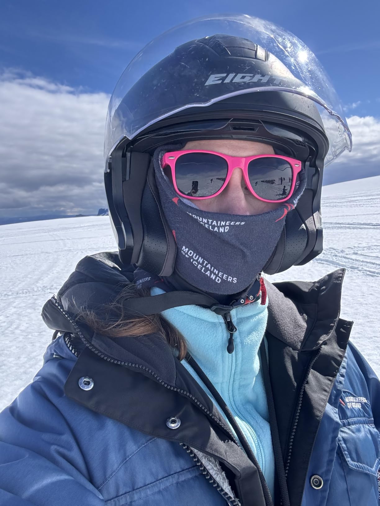 Amazon Essentials Women's Classic-Fit Full-Zip Polar Soft Fleece Jacket, Outerwear Coat with Cuffs (Available in Plus Size) customer photo 1